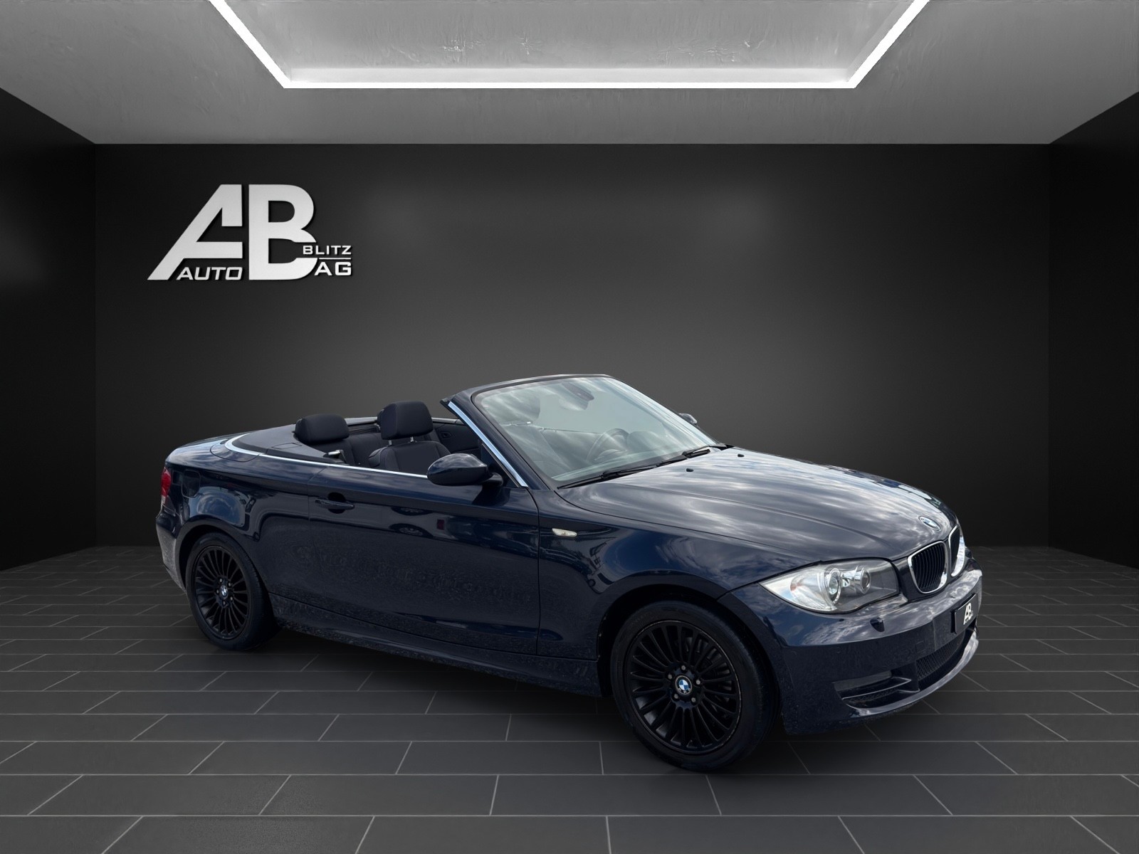 BMW 118i Cabrio Steptronic-image-5