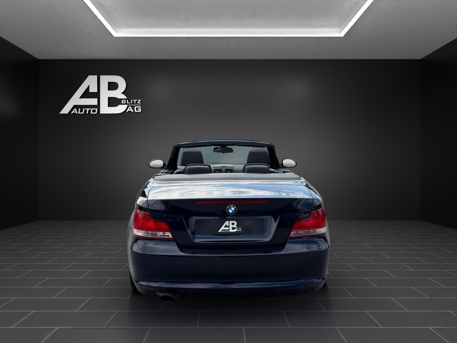 BMW 118i Cabrio Steptronic-image-3