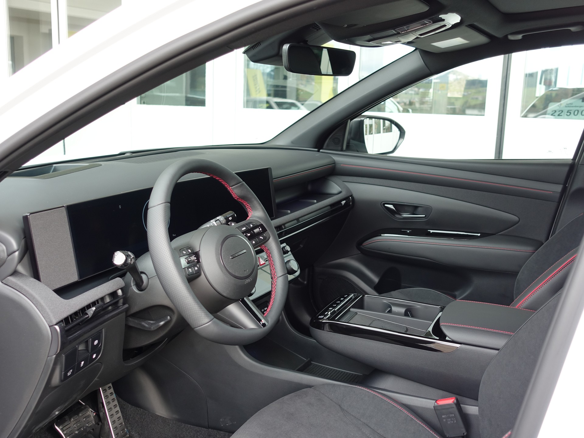 HYUNDAI Tucson 1.6PHEV N-L LUX 4W Vollausstattung-image-25