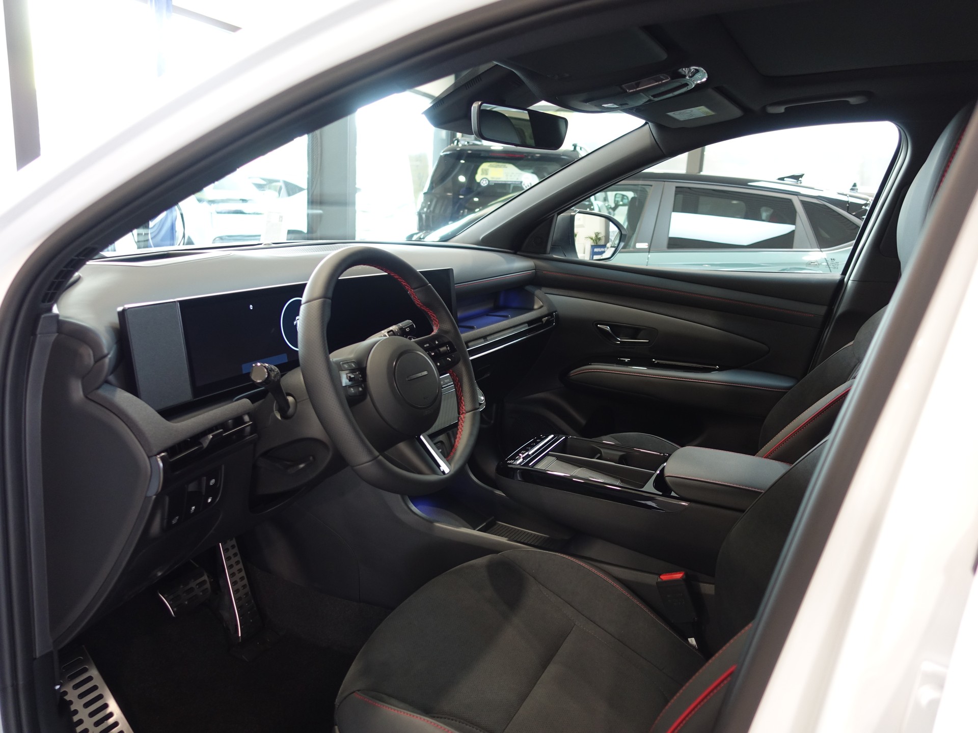 HYUNDAI Tucson 1.6PHEV N-L LUX 4W Vollausstattung-image-9