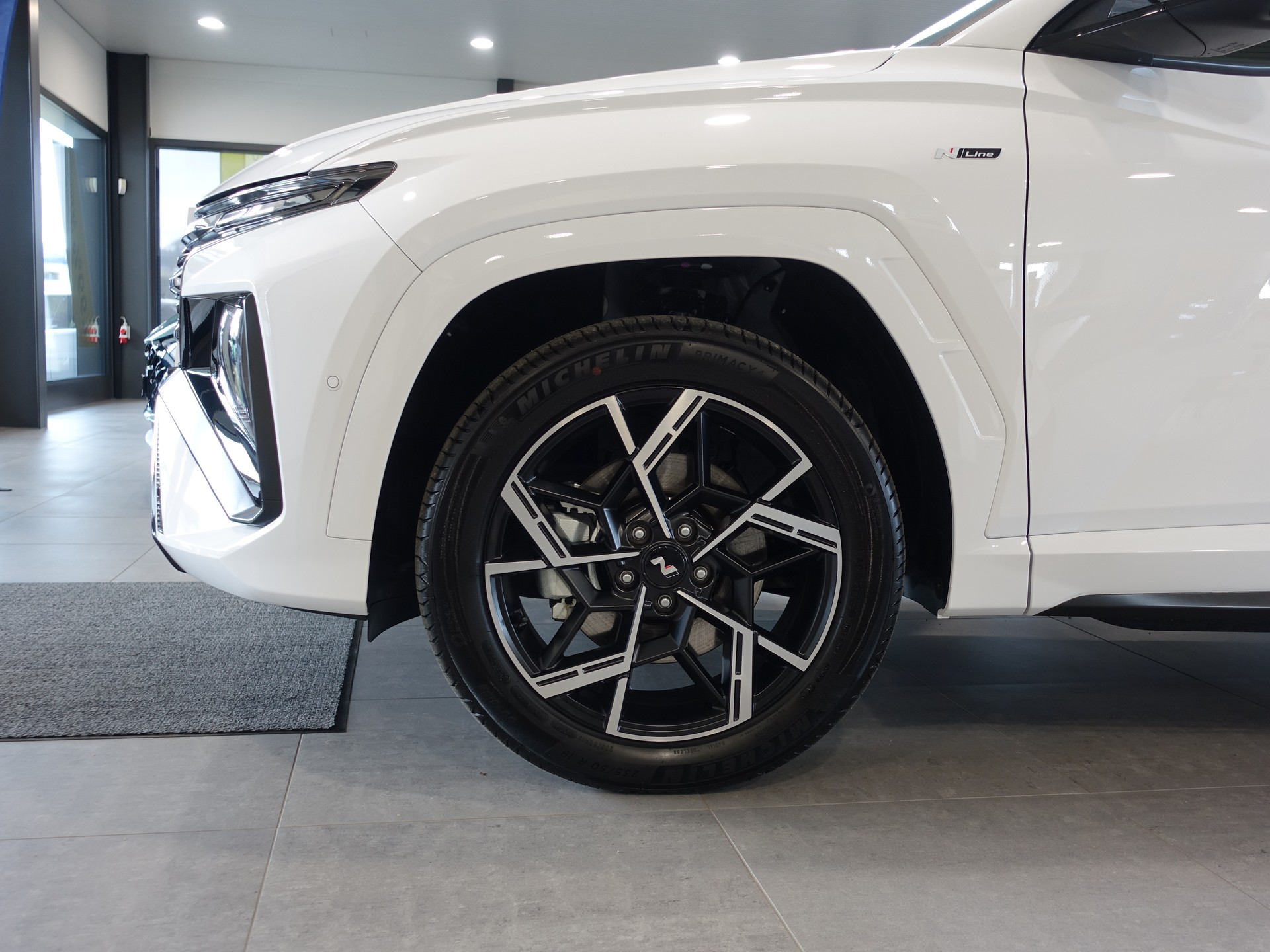 HYUNDAI Tucson 1.6PHEV N-L LUX 4W Vollausstattung-image-6