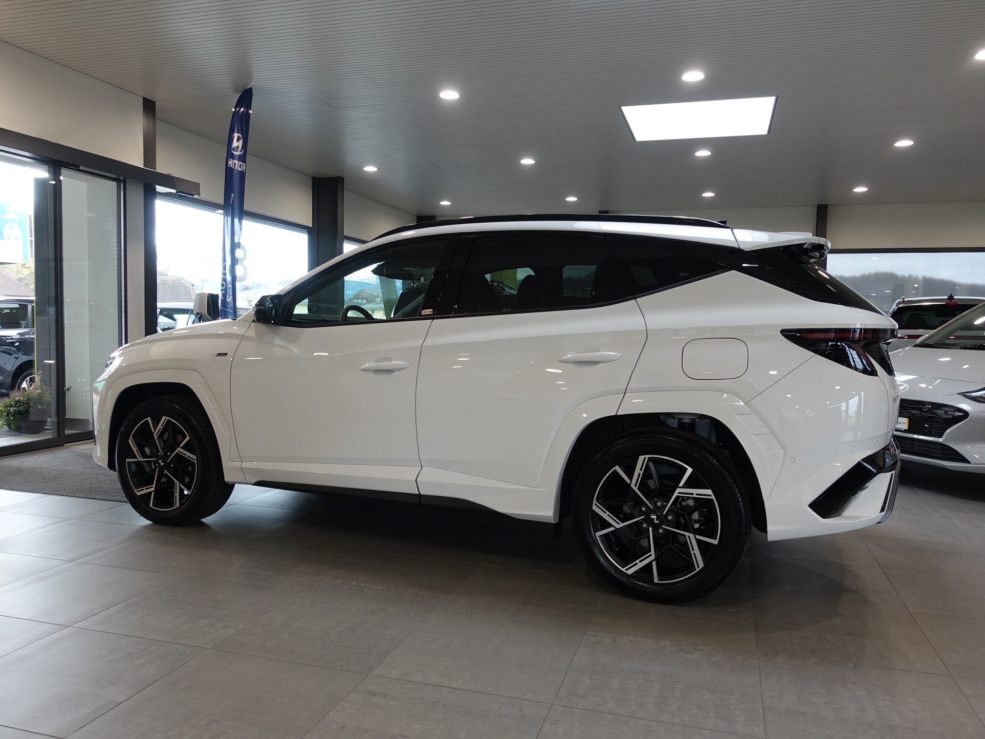 HYUNDAI Tucson 1.6PHEV N-L LUX 4W Vollausstattung-image-1