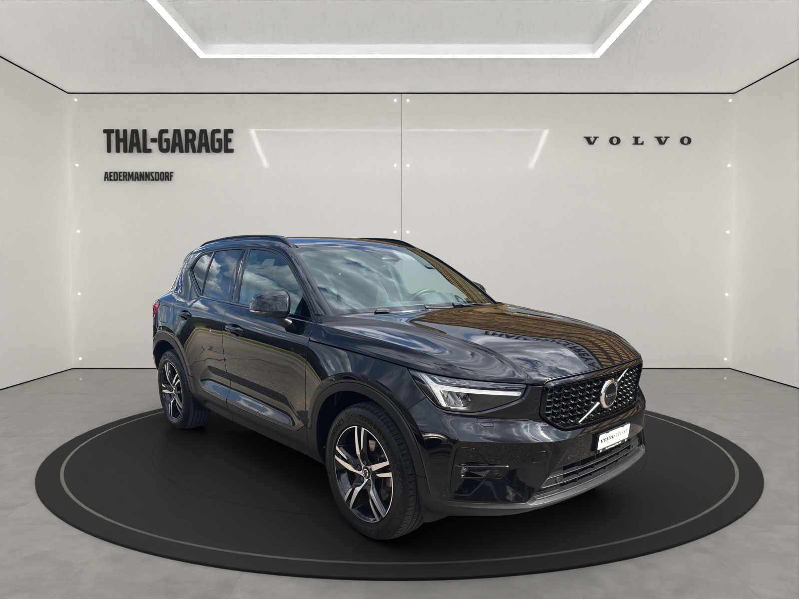 VOLVO XC40 2.0 B4 MH Plus Dark AWD-image-13