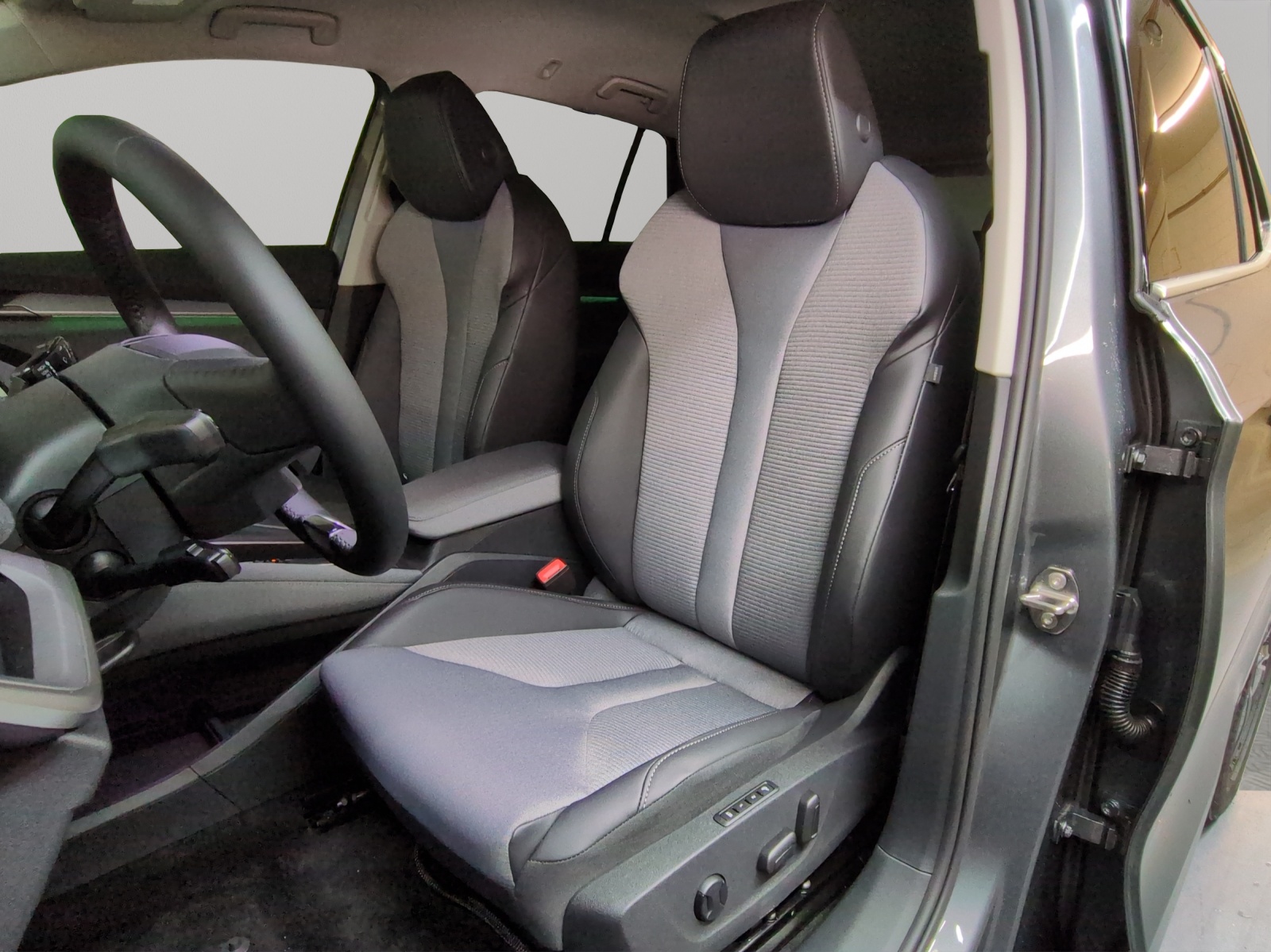 SKODA Enyaq 85x Dynamic 4x4-image-5