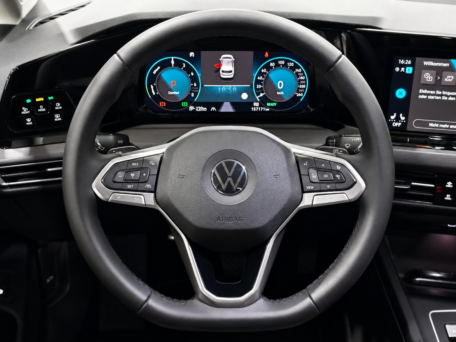 VW Golf VIII 1.4 TSI PHEV Style DSG-image-13