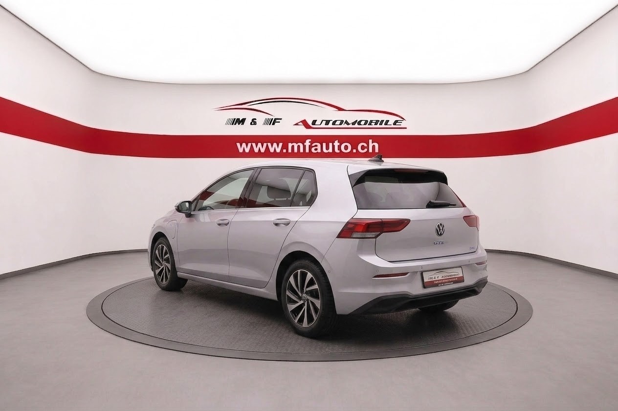 VW Golf VIII 1.4 TSI PHEV Style DSG-image-4