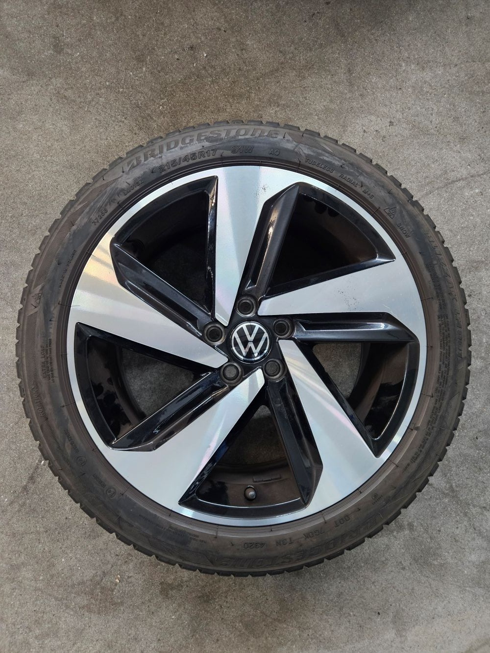 VW Polo 2.0 TSI GTI DSG-image-12