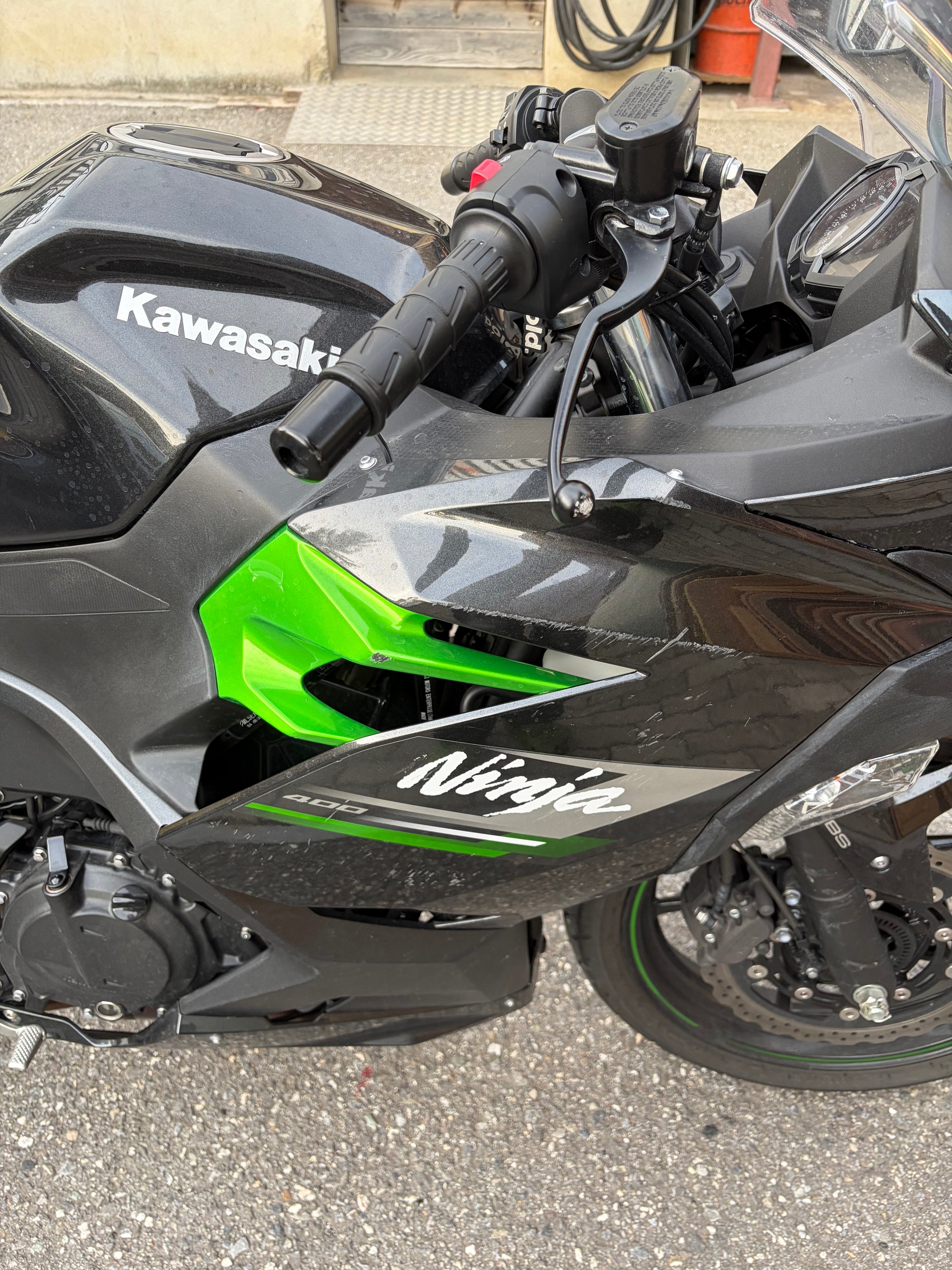 KAWASAKI Ninja 400 2023-image-3