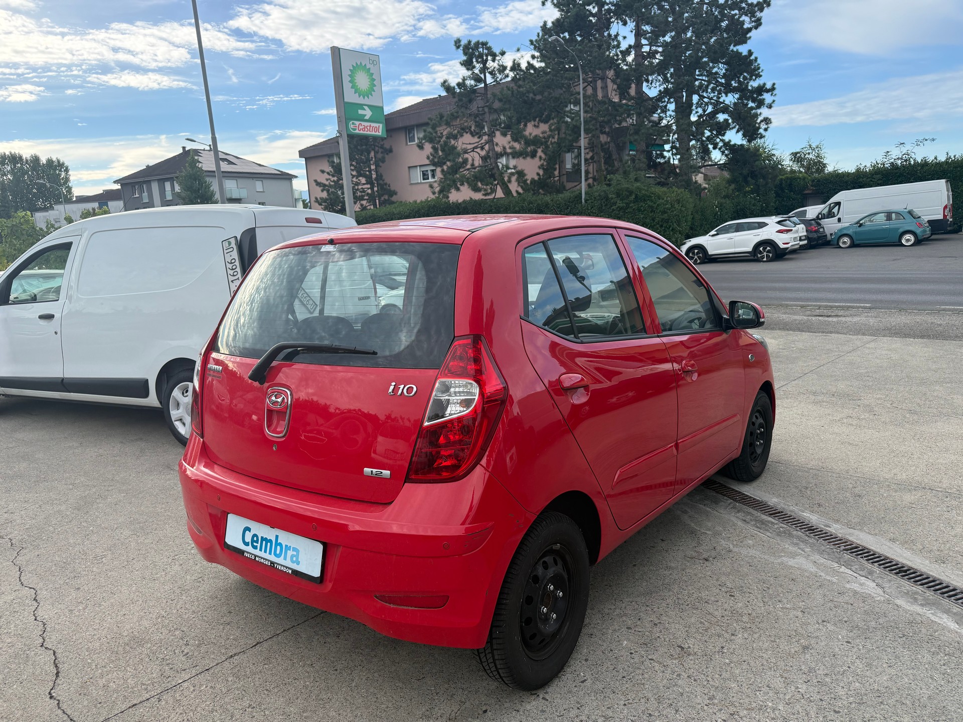 HYUNDAI i10 1.2 Style Automatic-image-9