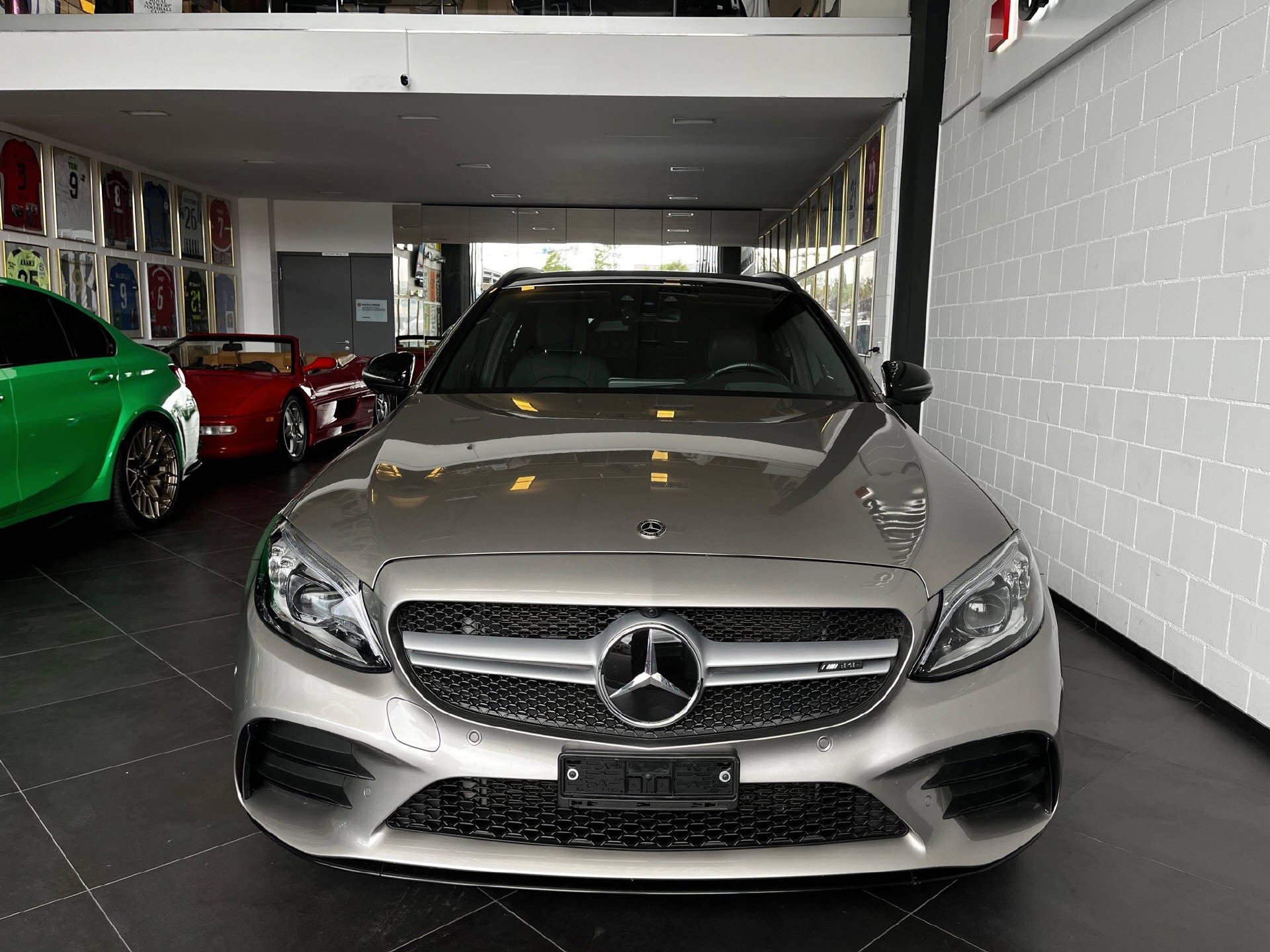 MERCEDES-BENZ C 43 AMG 4matic Kombi-showroom-element-2
