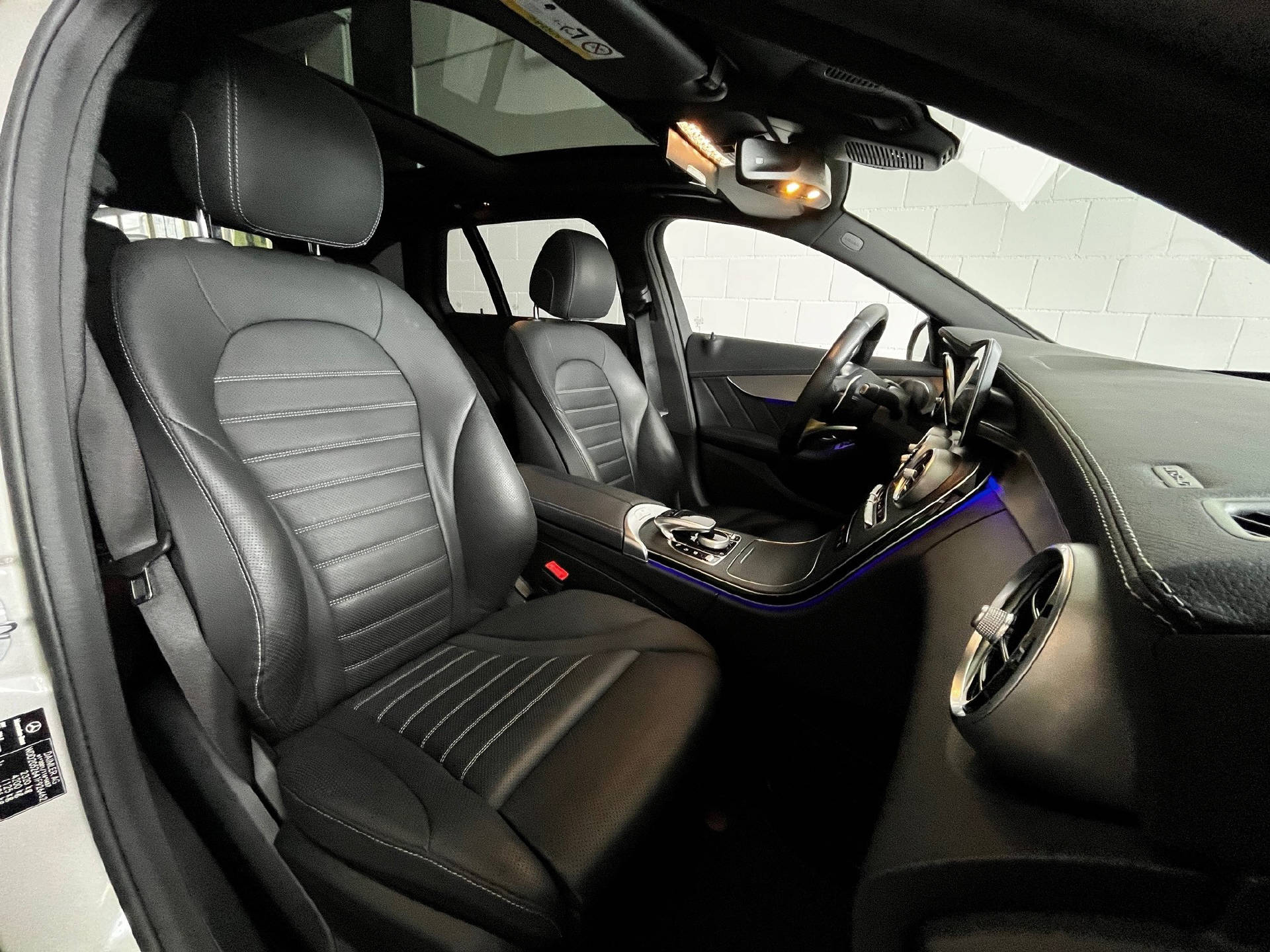 MERCEDES-BENZ C 43 AMG 4matic Kombi-image-14