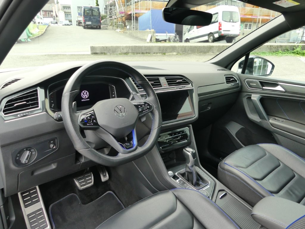 VW Tiguan 2.0TSI R 4Motion DSG-image-6