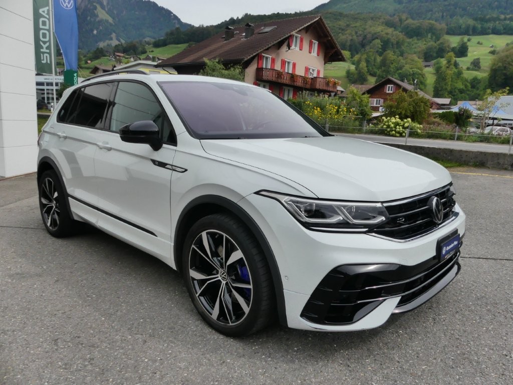 VW Tiguan 2.0TSI R 4Motion DSG-image-4