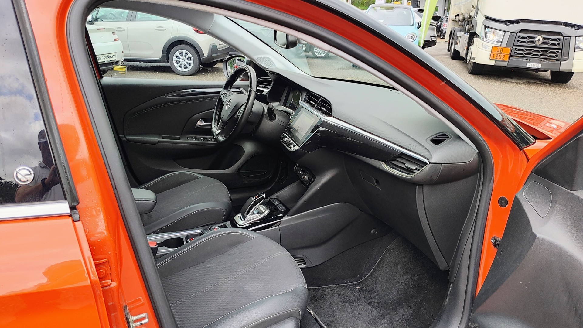 OPEL Corsa e-Elegance-image-11