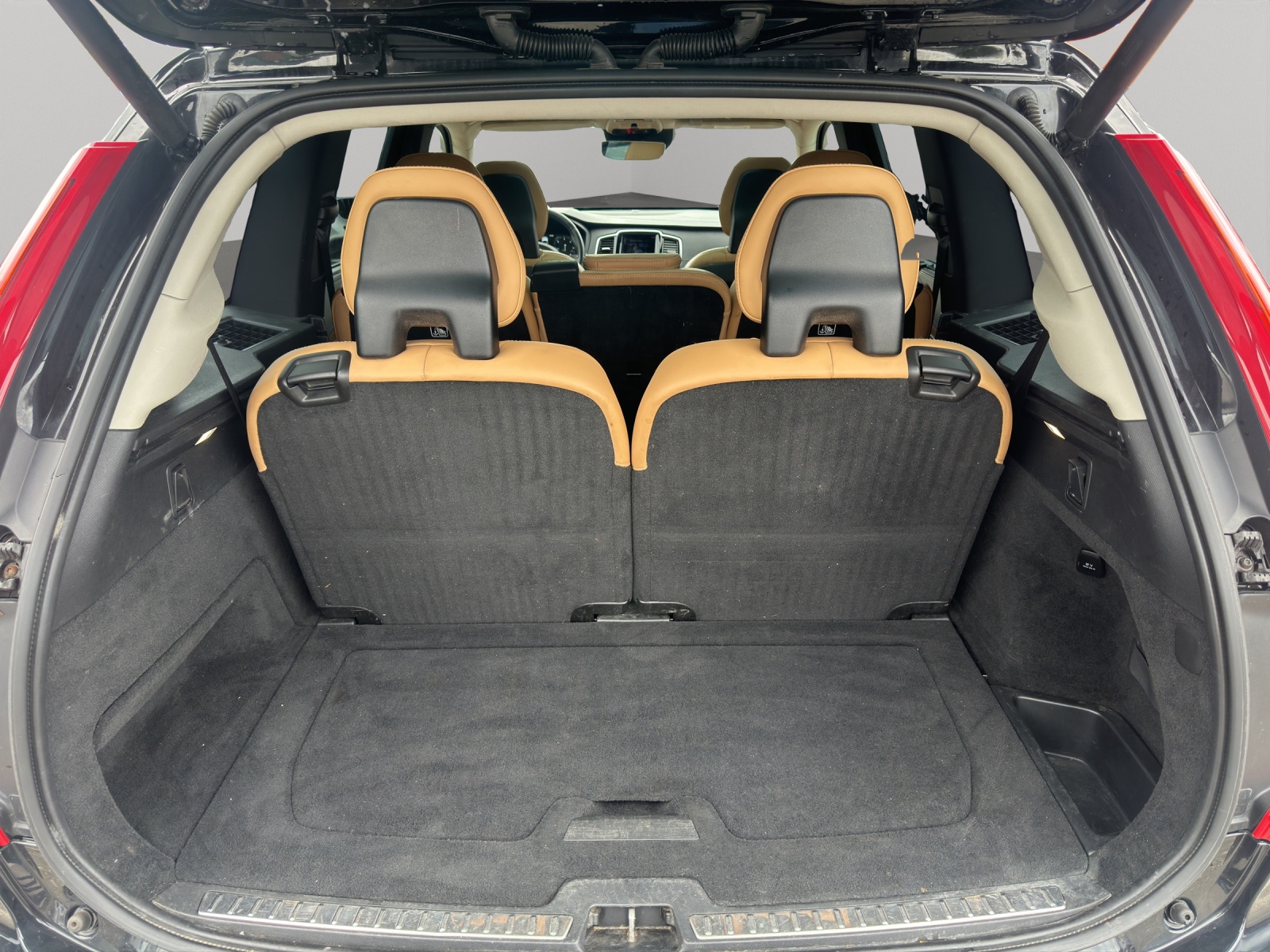 VOLVO XC90 D5 AWD Inscription Geartronic-image-17