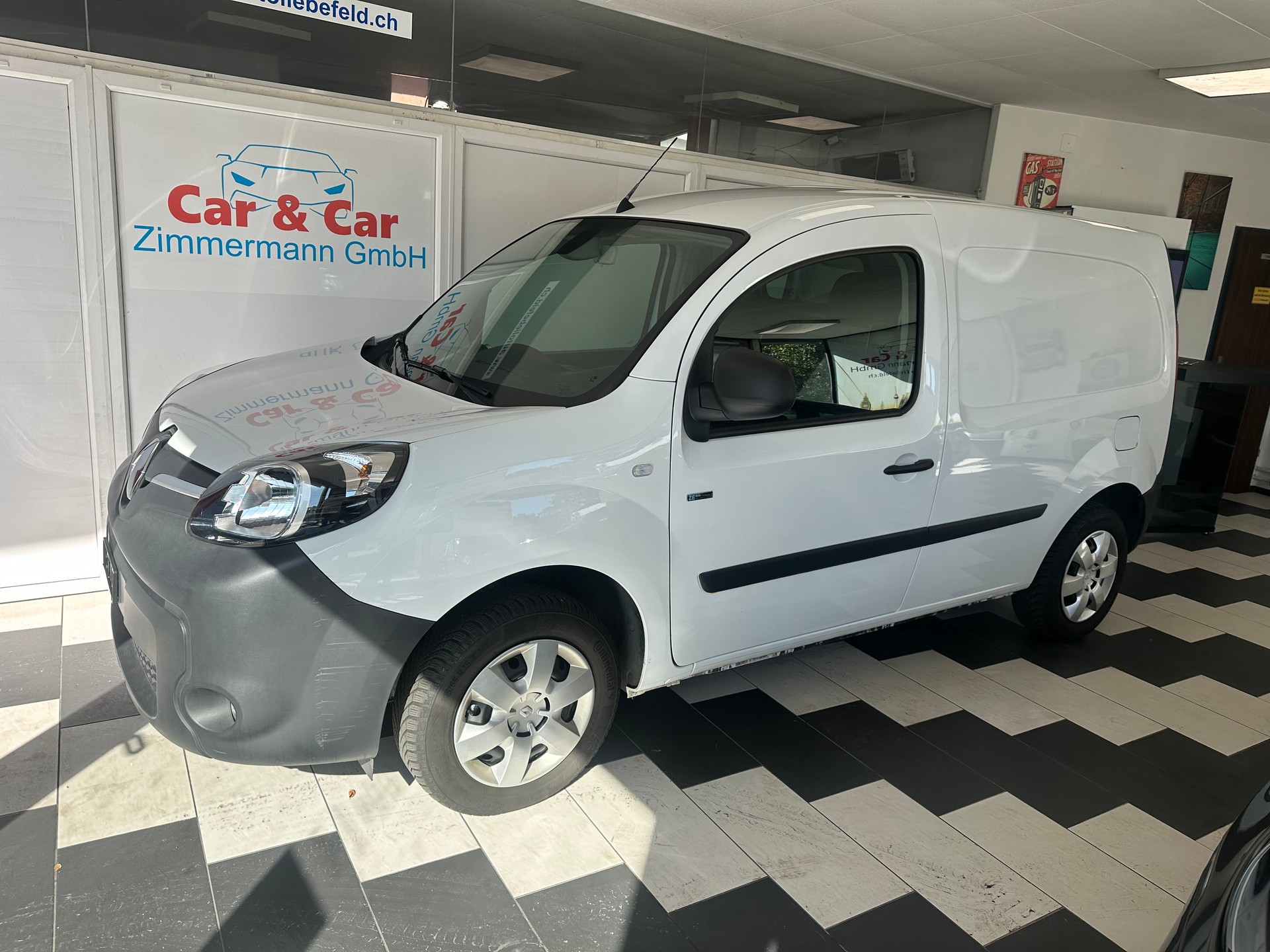 RENAULT Kangoo Z.E. 33 R60 Access-image-1