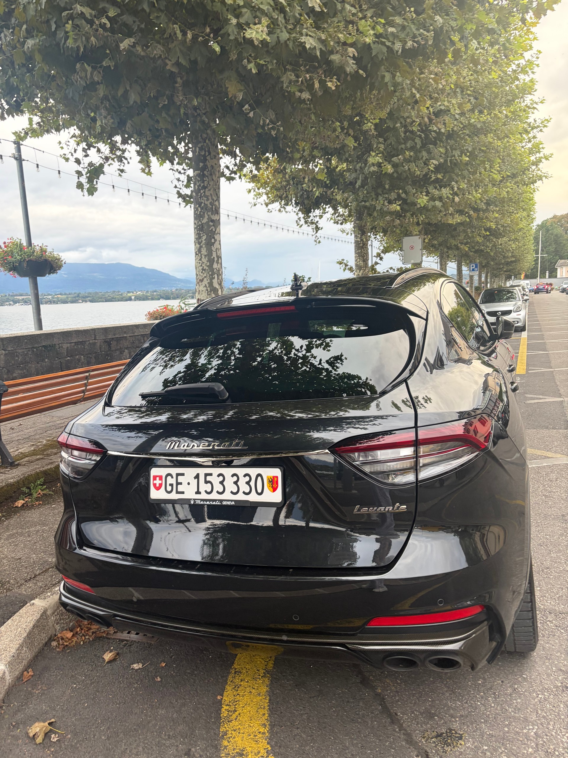 MASERATI LEVANTE-image-1
