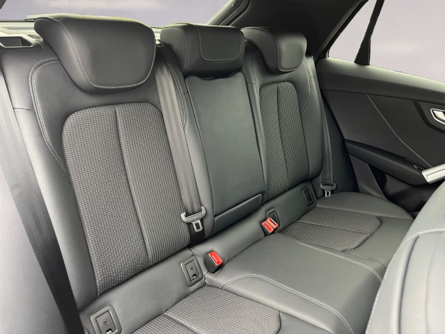 AUDI Q2 35 TFSI S line S-tronic-image-16