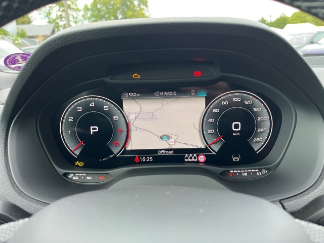 AUDI Q2 35 TFSI S line S-tronic-image-10
