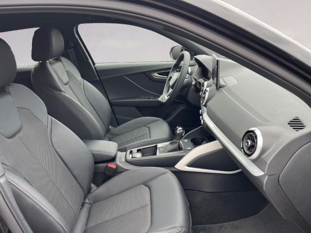 AUDI Q2 35 TFSI S line S-tronic-image-13