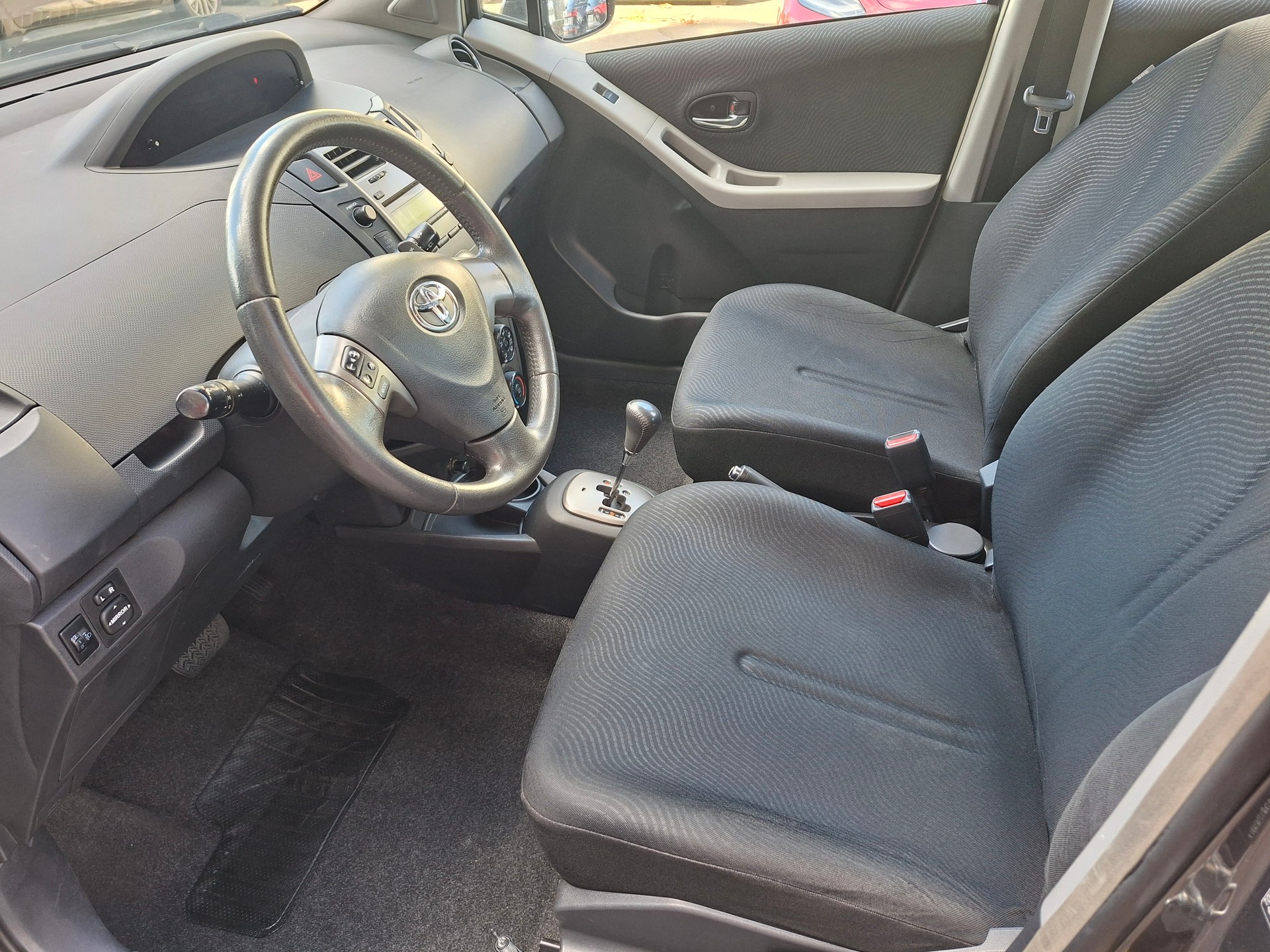 TOYOTA Yaris 1.33 Linea Luna Multimode-image-6