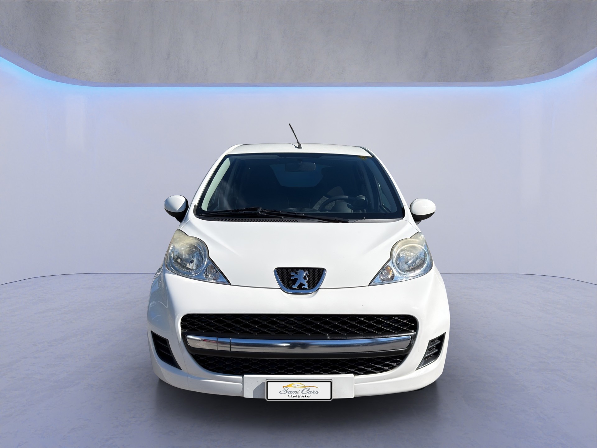 PEUGEOT 107 1.0 Trendy-image-0