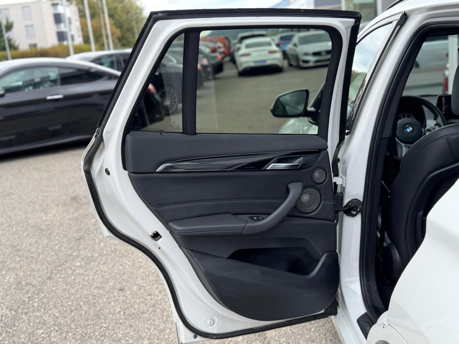 BMW X1 xDrive 25d M Sport Steptronic-image-12