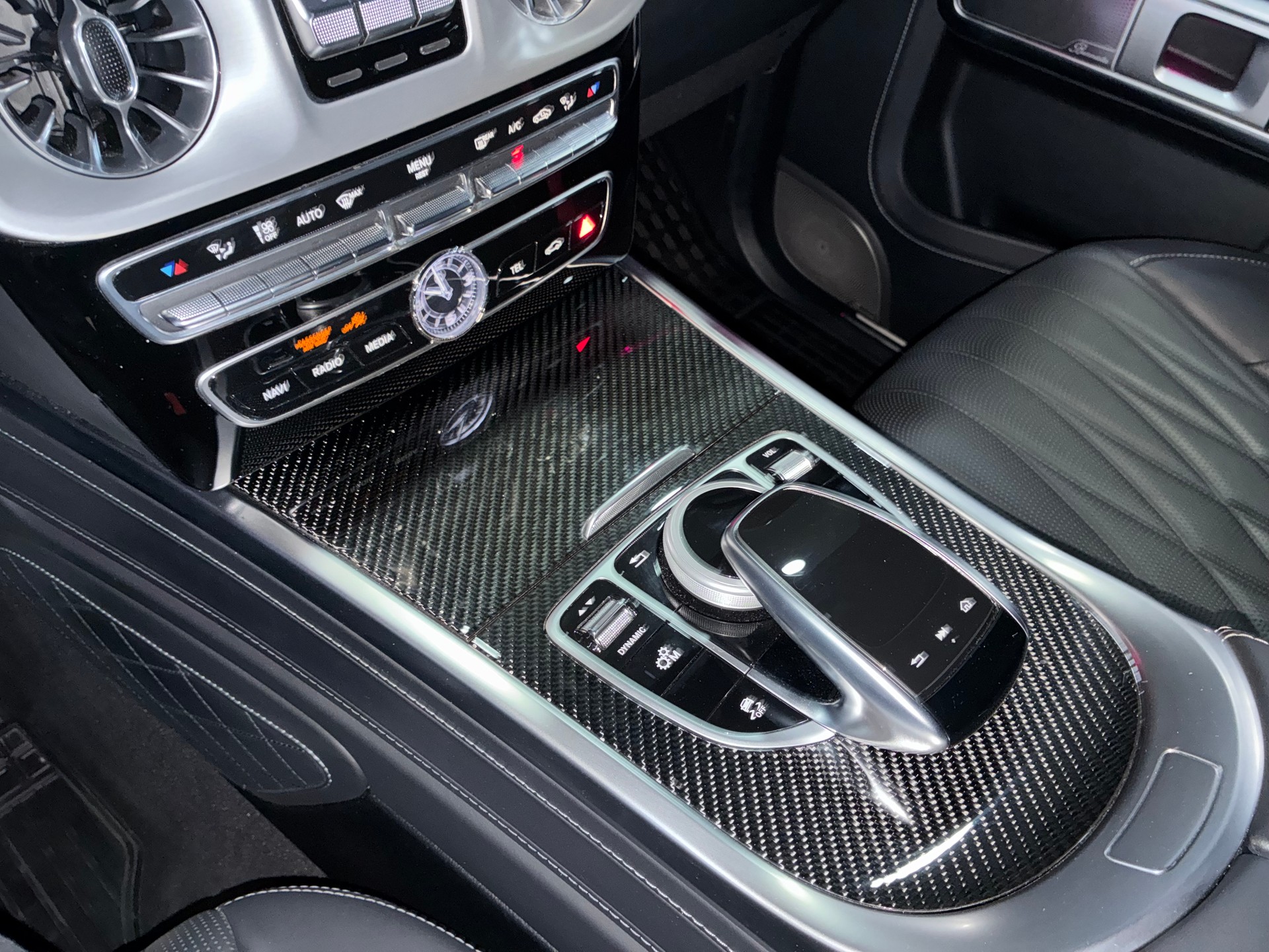 MERCEDES-BENZ G 400 d AMG Line 9G-Tronic-image-13