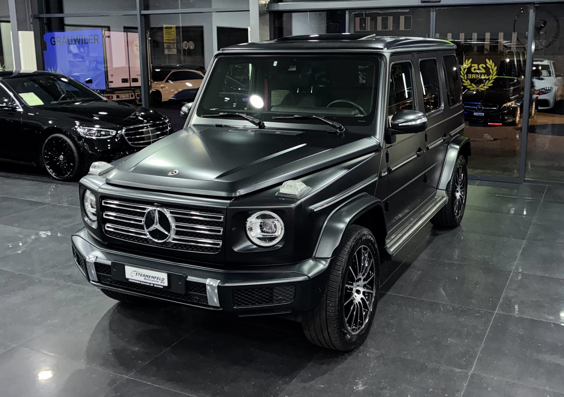 MERCEDES-BENZ G 400 d AMG Line 9G-Tronic-image-0