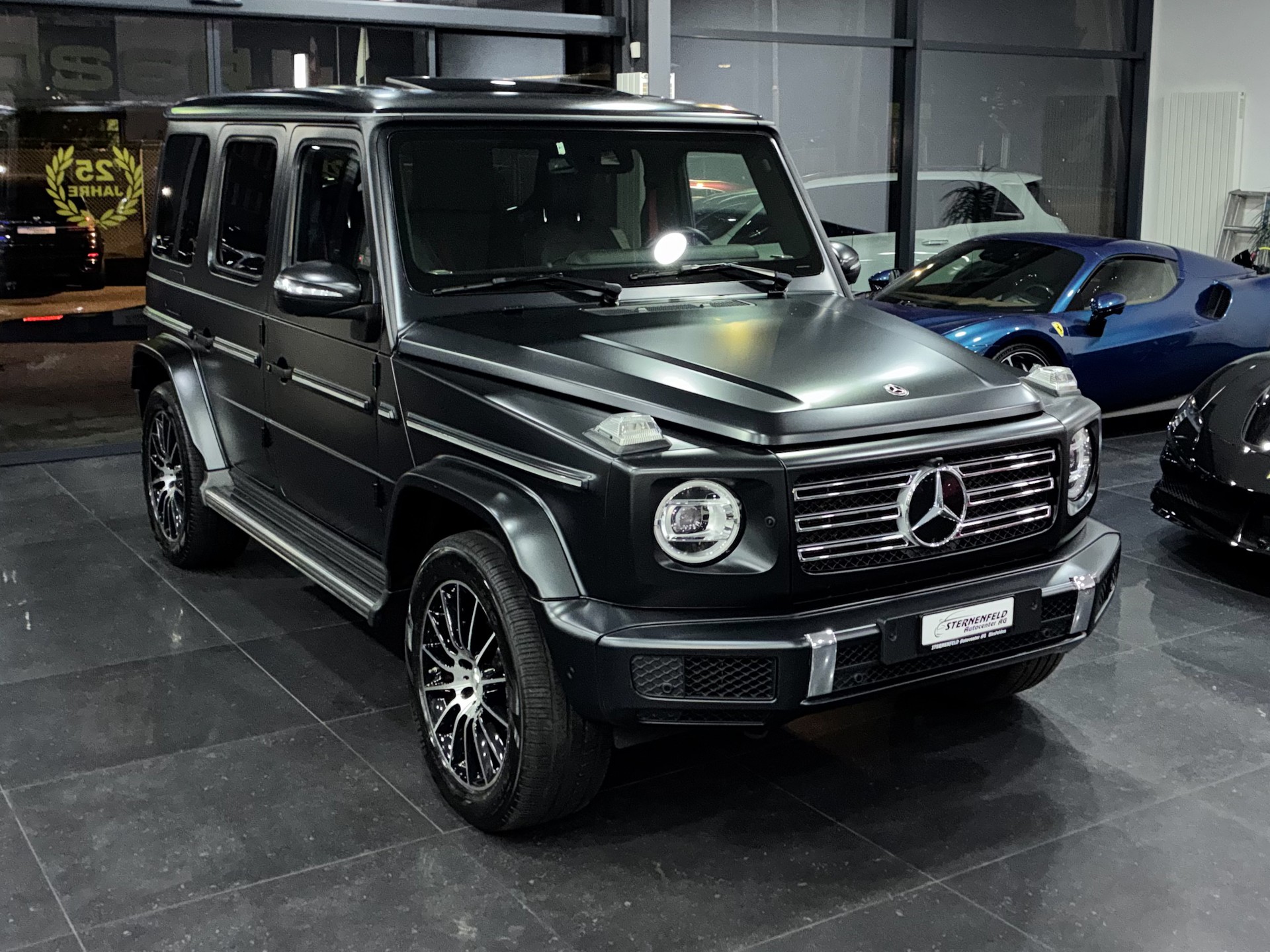 MERCEDES-BENZ G 400 d AMG Line 9G-Tronic-image-2