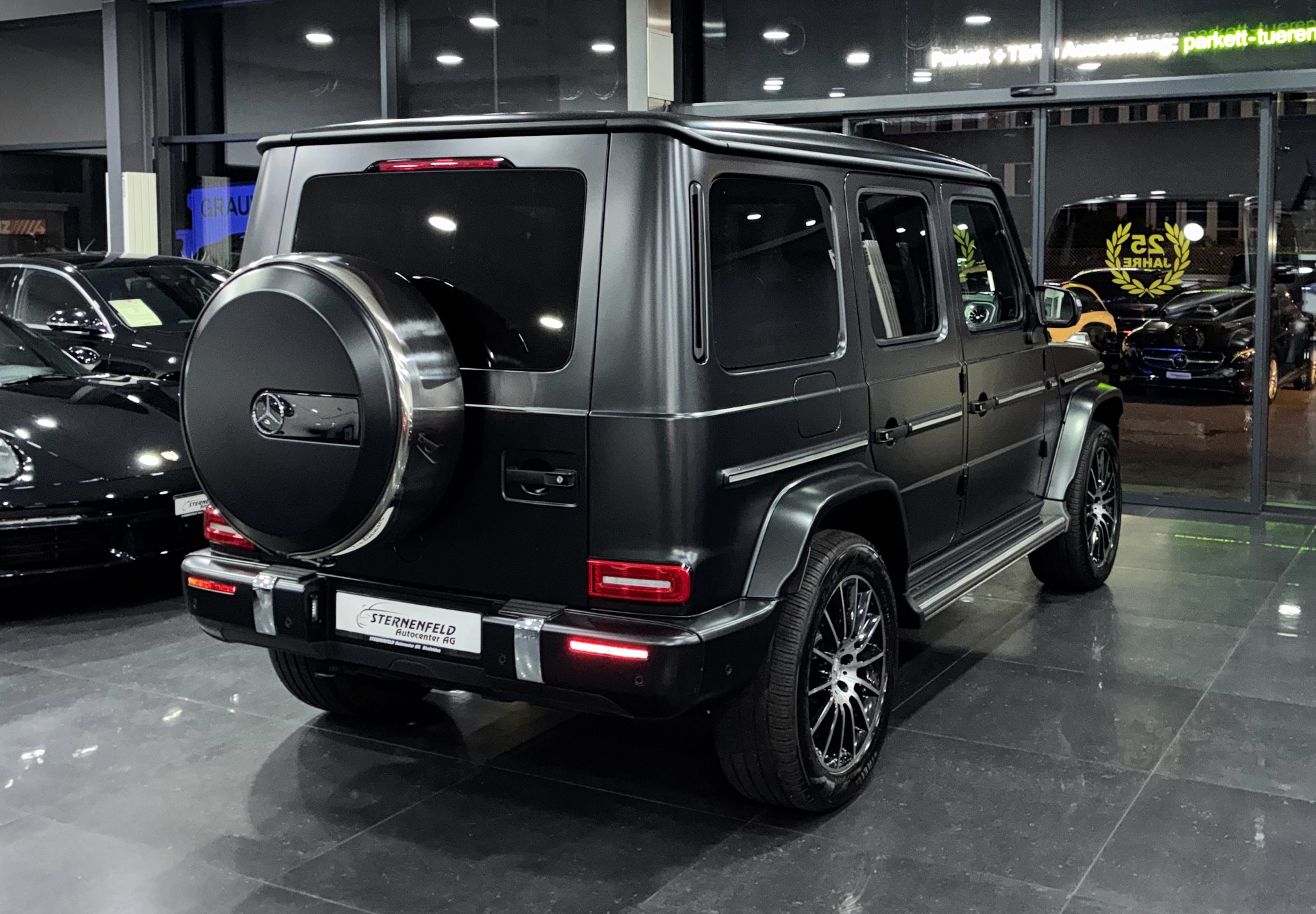 MERCEDES-BENZ G 400 d AMG Line 9G-Tronic-image-5