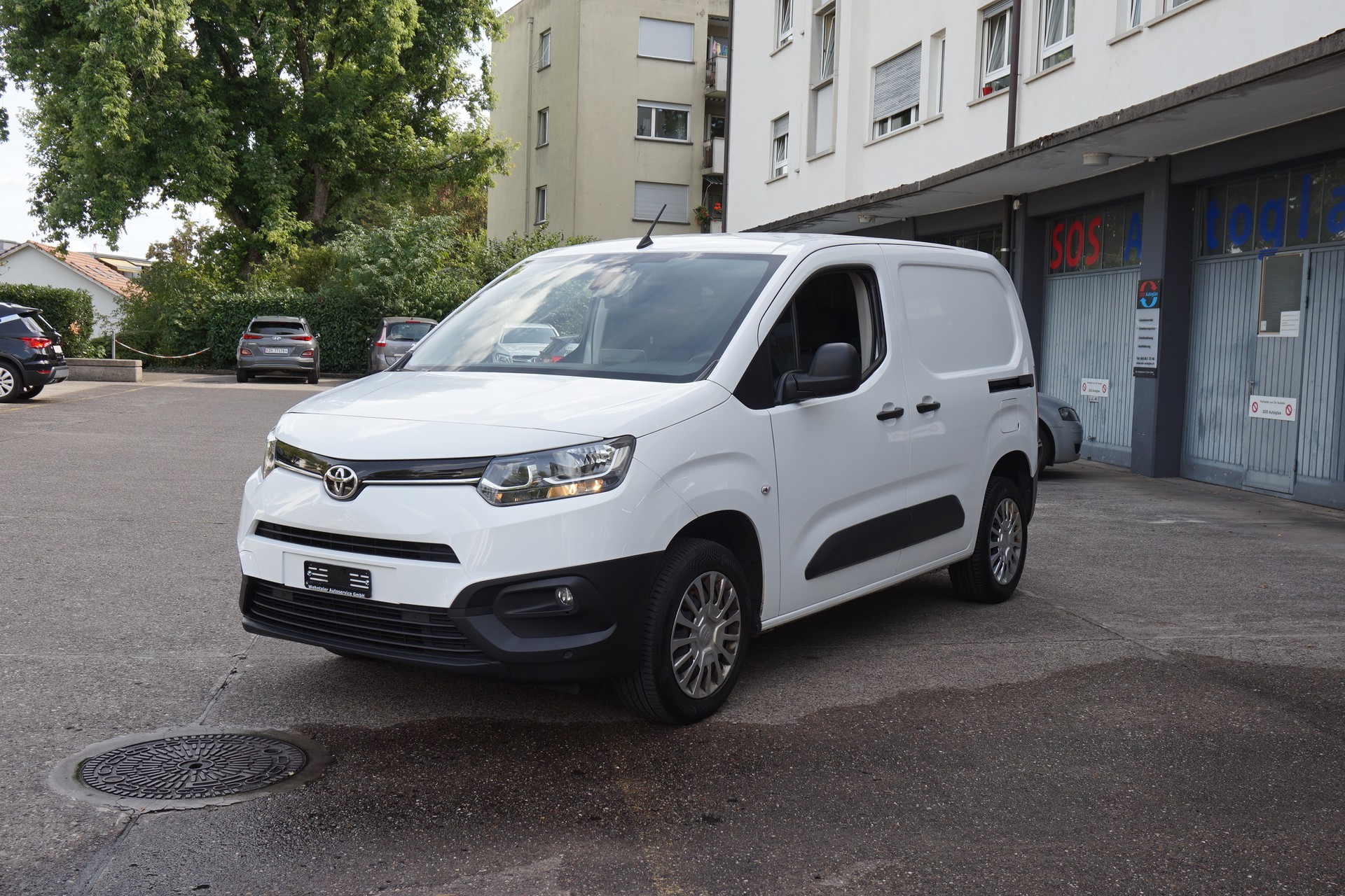 TOYOTA Proace City Van 1.5D Premium Medium Automatik-image-0