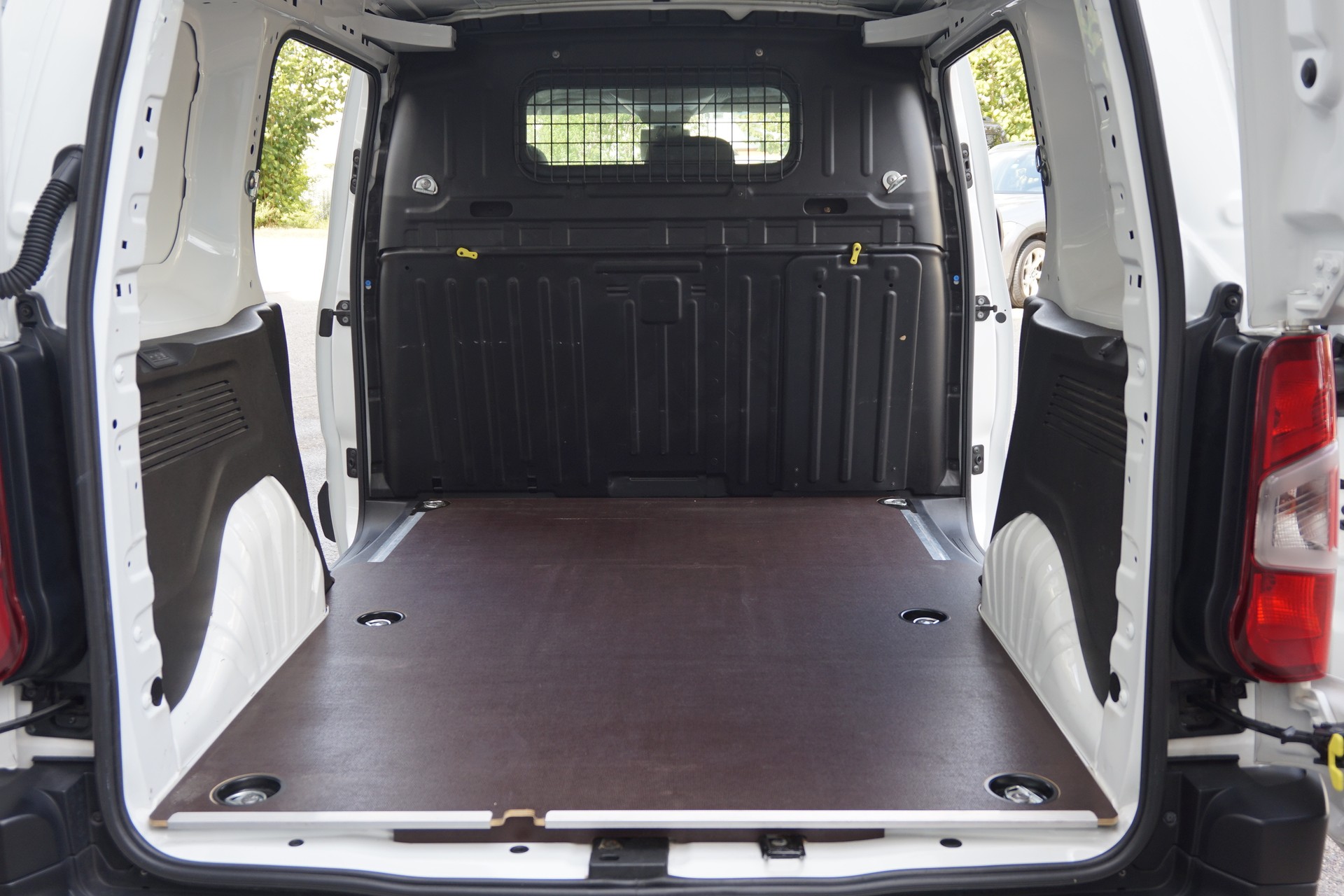 TOYOTA Proace City Van 1.5D Premium Medium Automatik-image-4