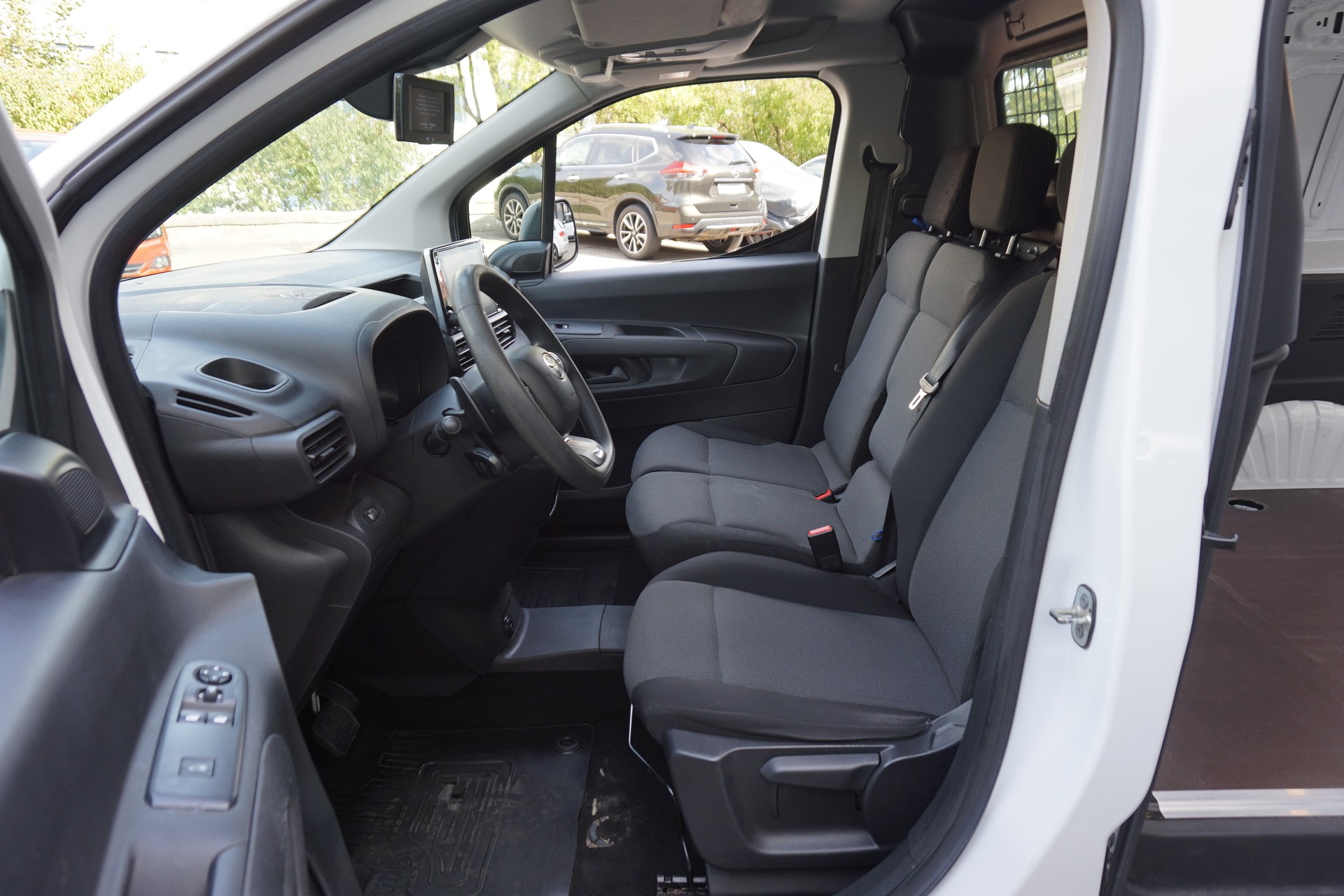 TOYOTA Proace City Van 1.5D Premium Medium Automatik-image-5
