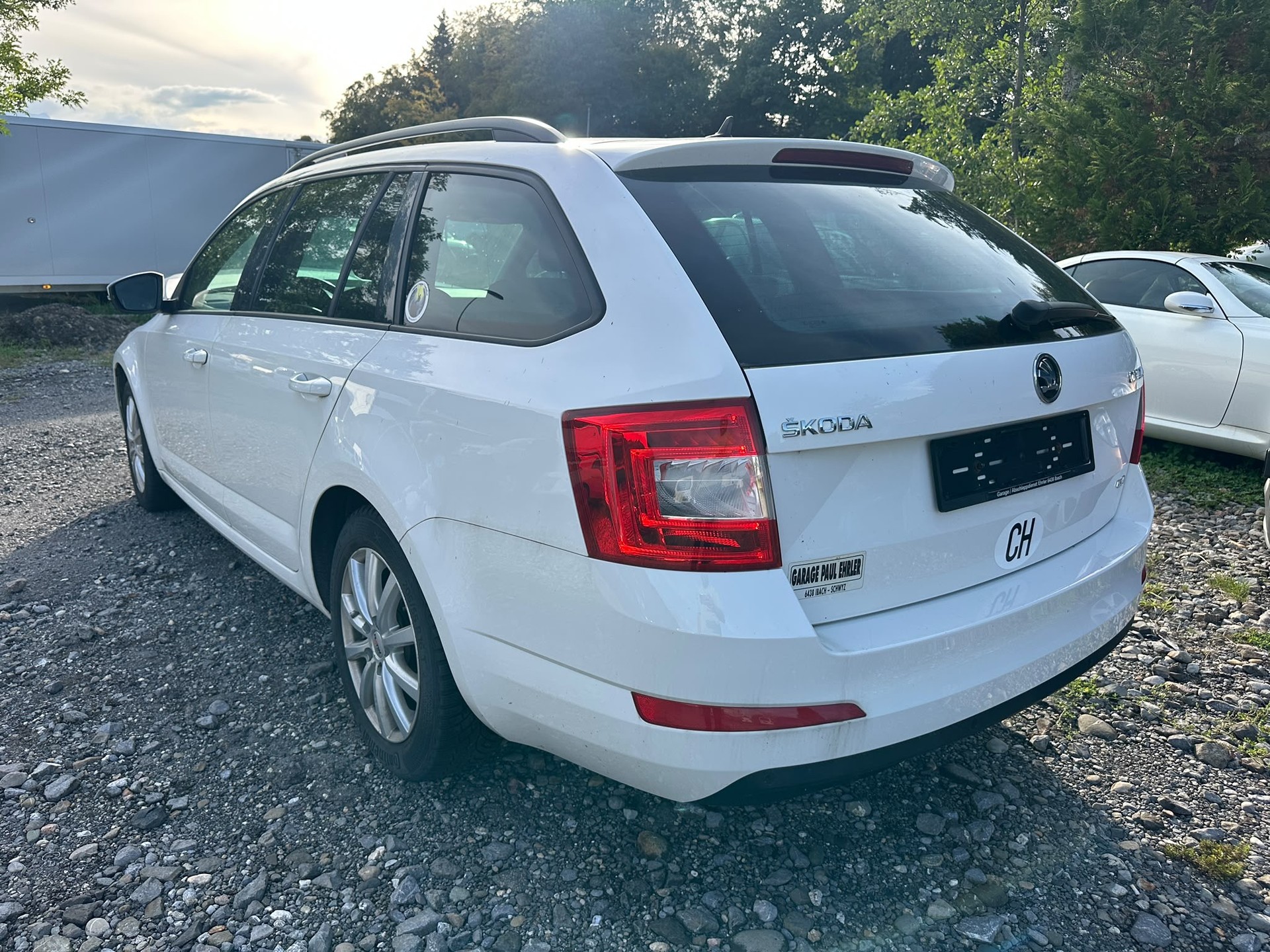SKODA Octavia Combi 2.0 TDI Style 4x4-image-4
