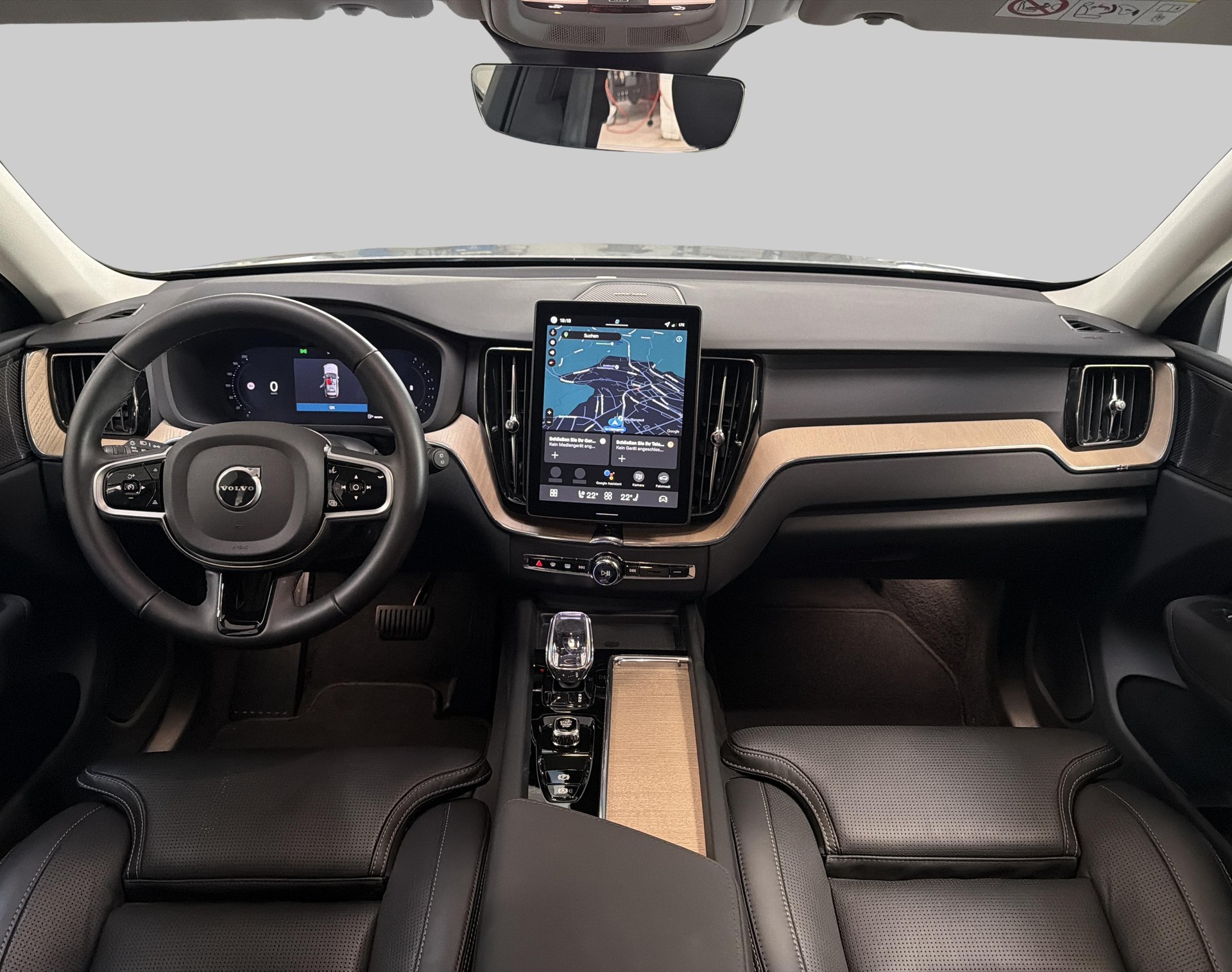 VOLVO XC60 2.0 B5 MH Plus Dark AWD-image-5