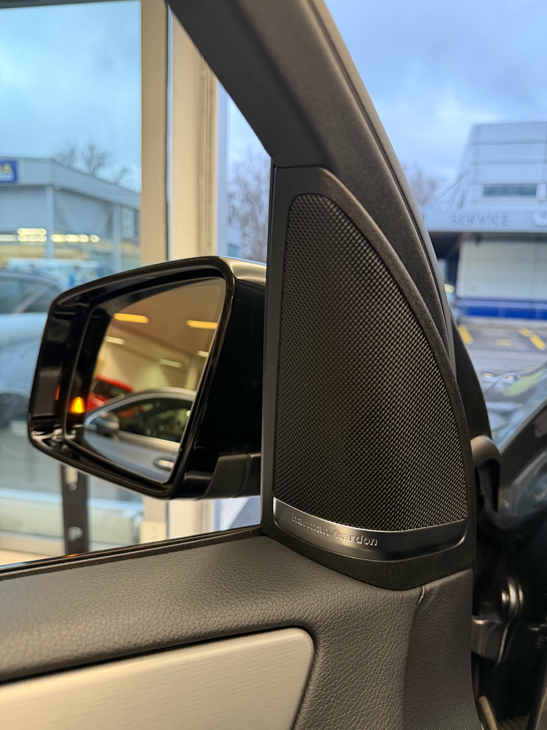 MERCEDES-BENZ GLE 350 d Executive 4Matic 9G-Tronic-image-23