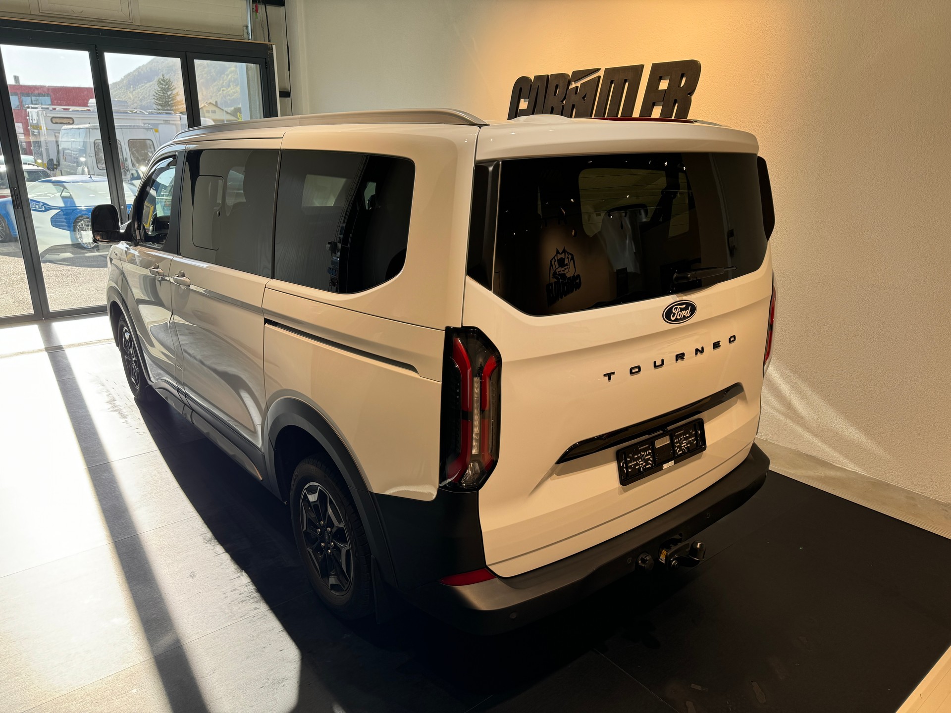 FORD Tourneo Bus 320 L1H1 Active Automat đ FROZEN WHITE - Neues Modell!-image-8