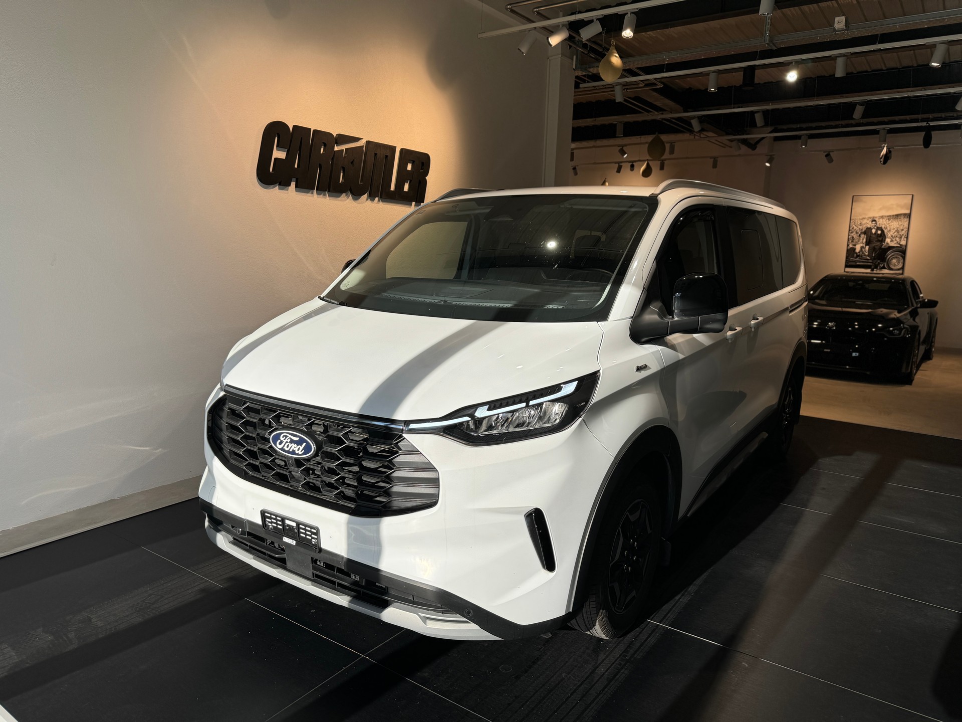 FORD Tourneo Bus 320 L1H1 Active Automat đ FROZEN WHITE - Neues Modell!-image-0