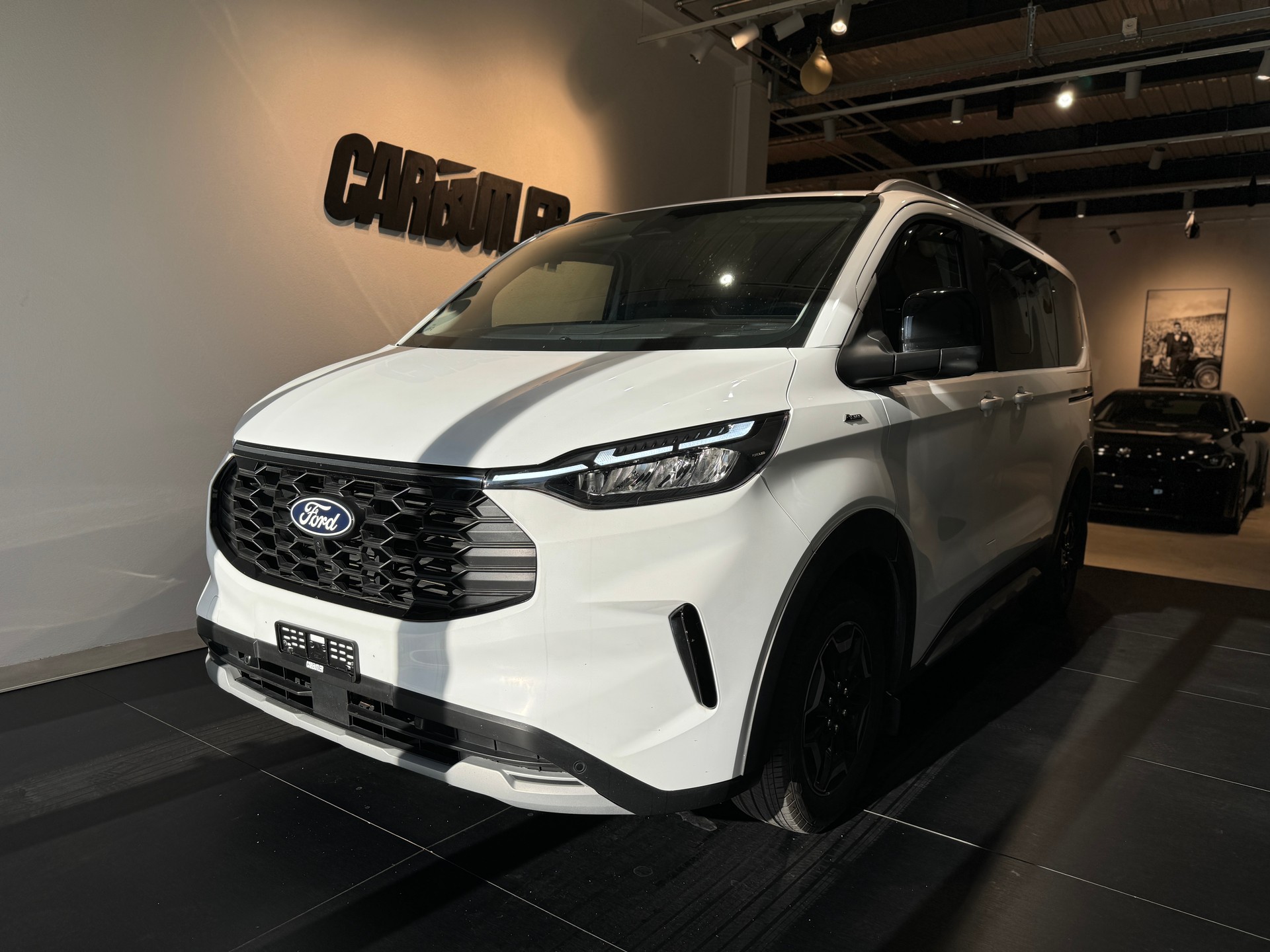 FORD Tourneo Bus 320 L1H1 Active Automat đ FROZEN WHITE - Neues Modell!-image-1