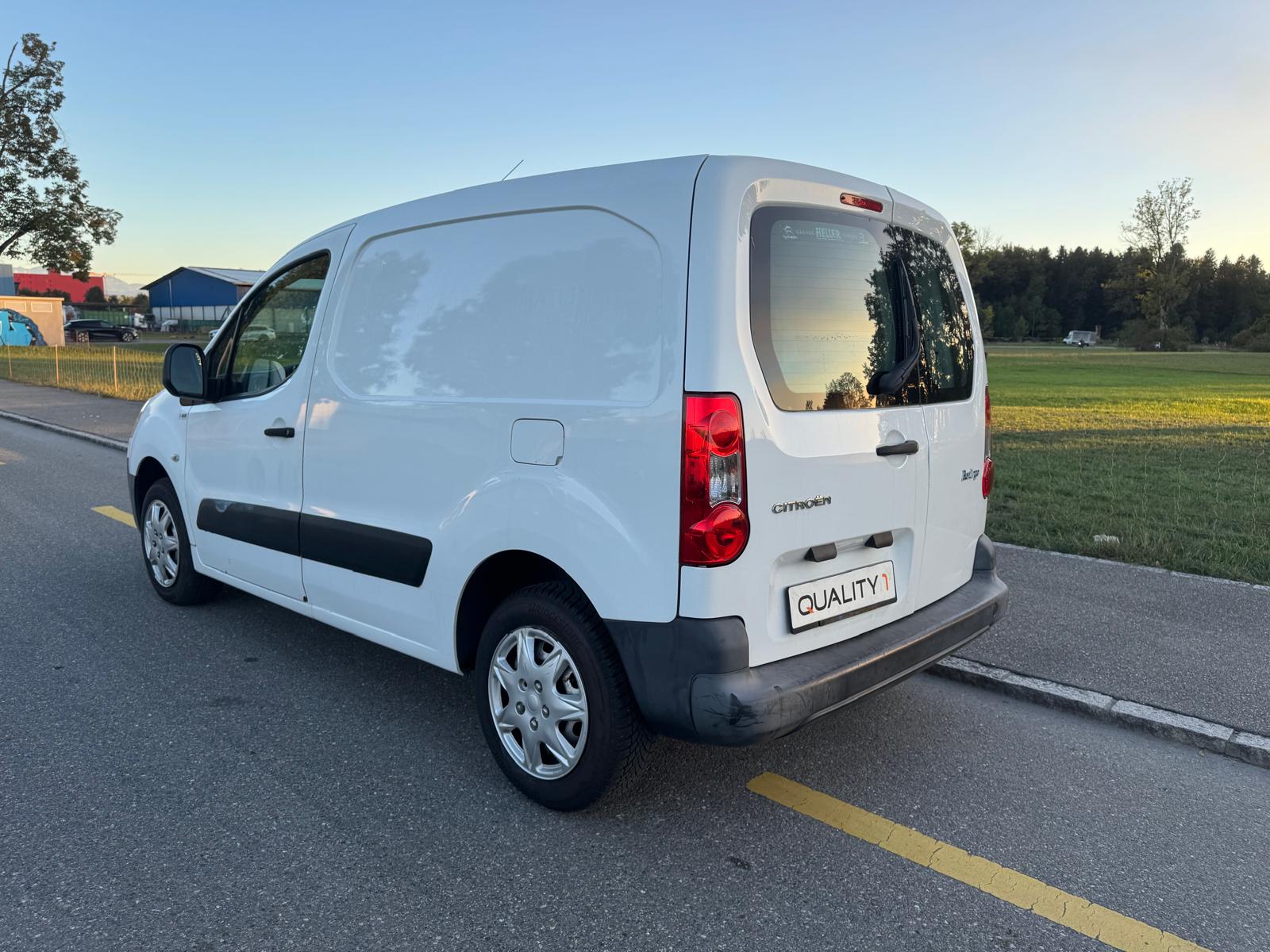 CITROEN Berlingo 1.6 HDi 600 Komfort (Confort)-image-2