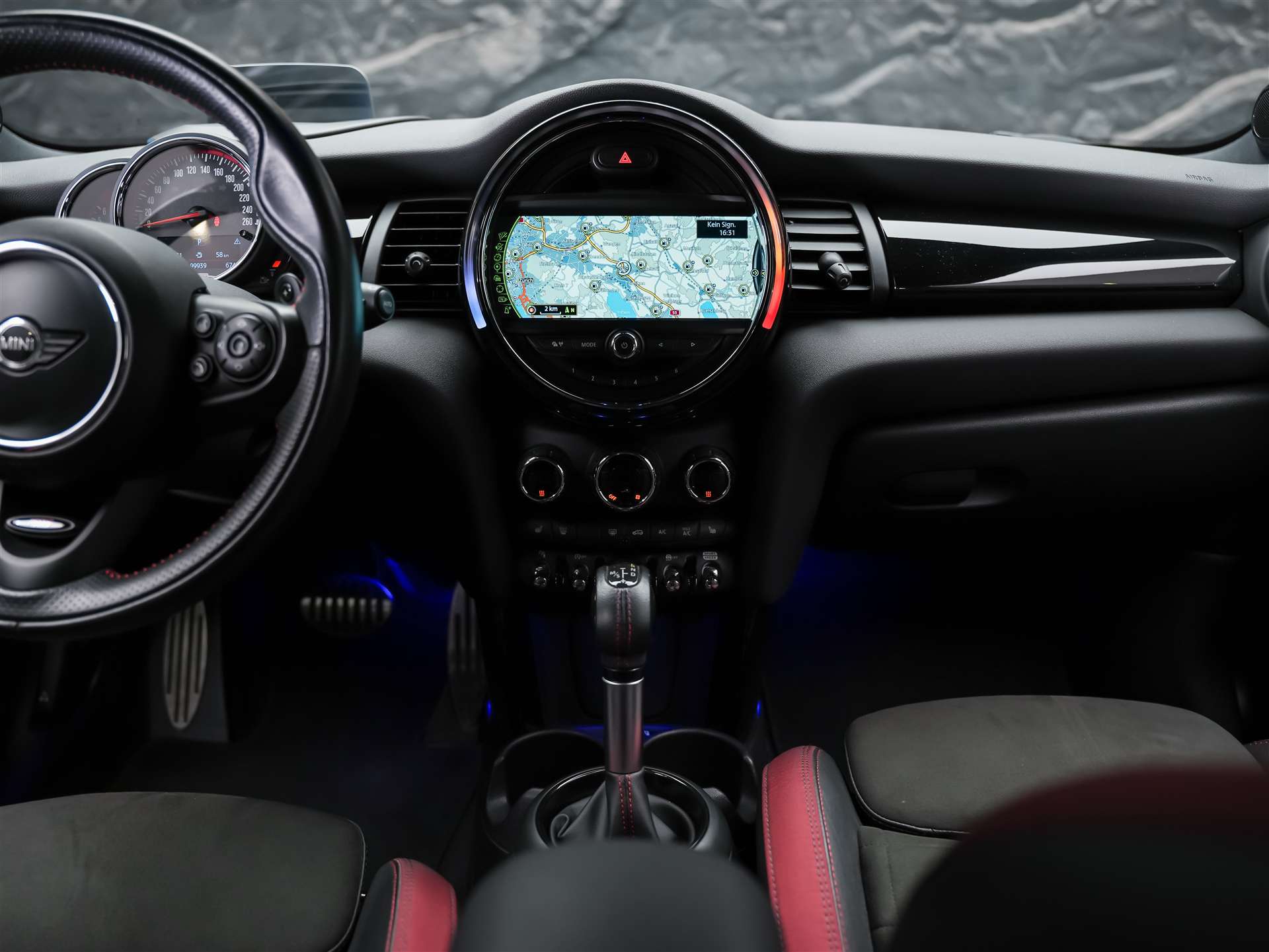 MINI Cooper John Cooper Works Steptronic *Facelift*Head Up Display*-image-17