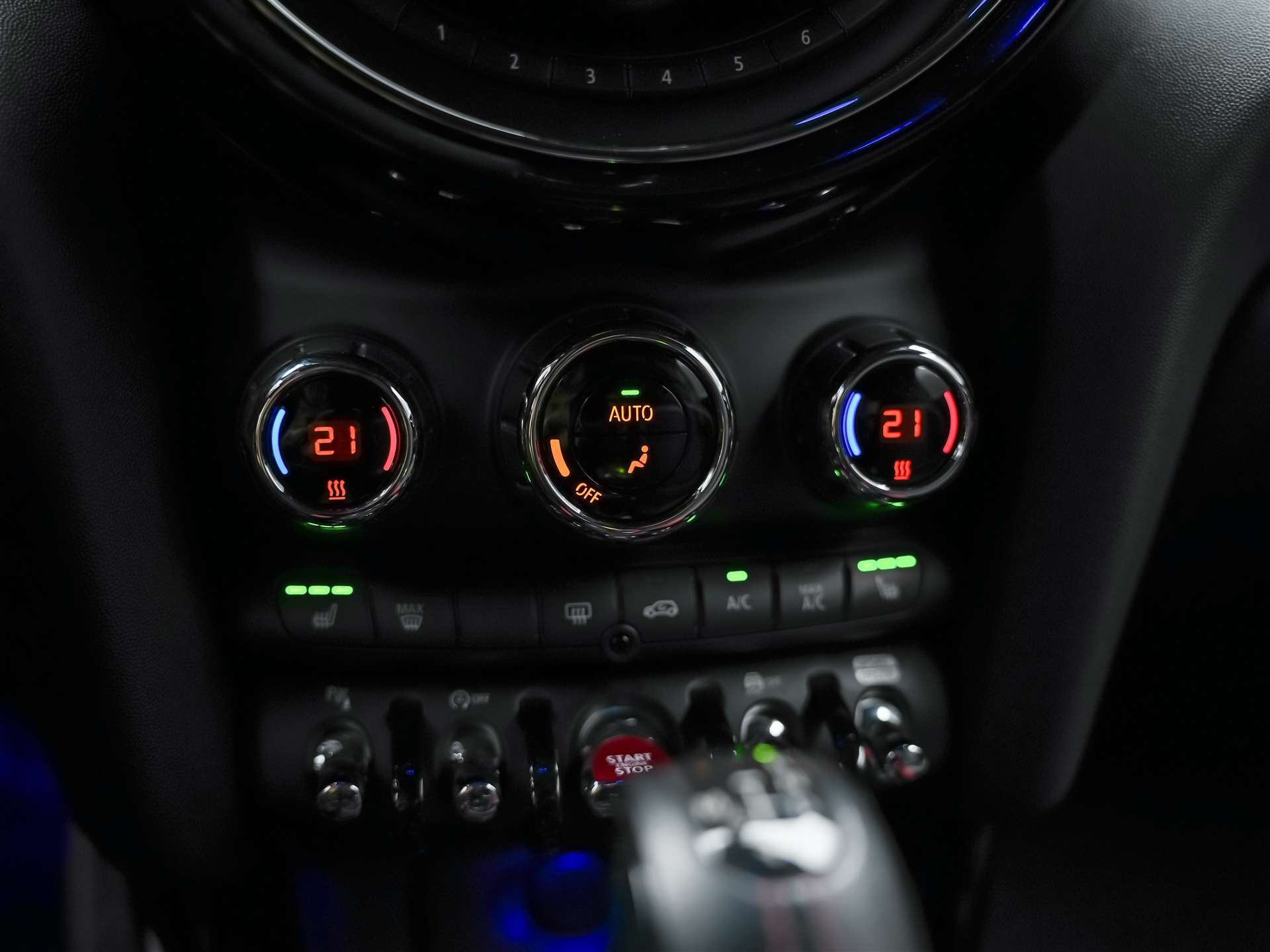 MINI Cooper John Cooper Works Steptronic *Facelift*Head Up Display*-image-22