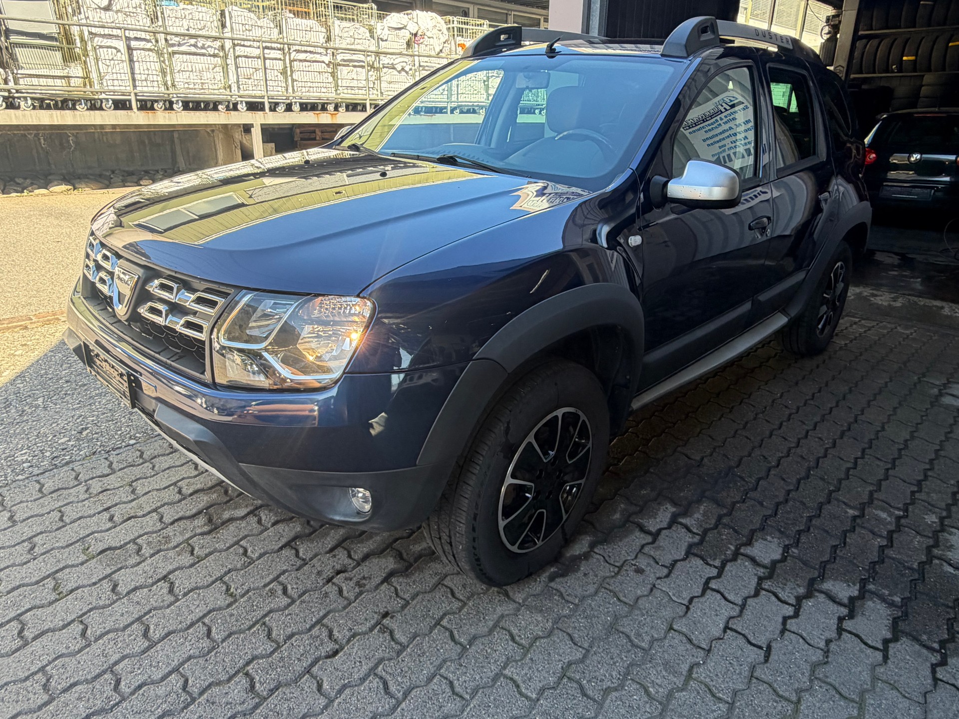 DACIA Duster 1.2 T Essential 4x4-image-10