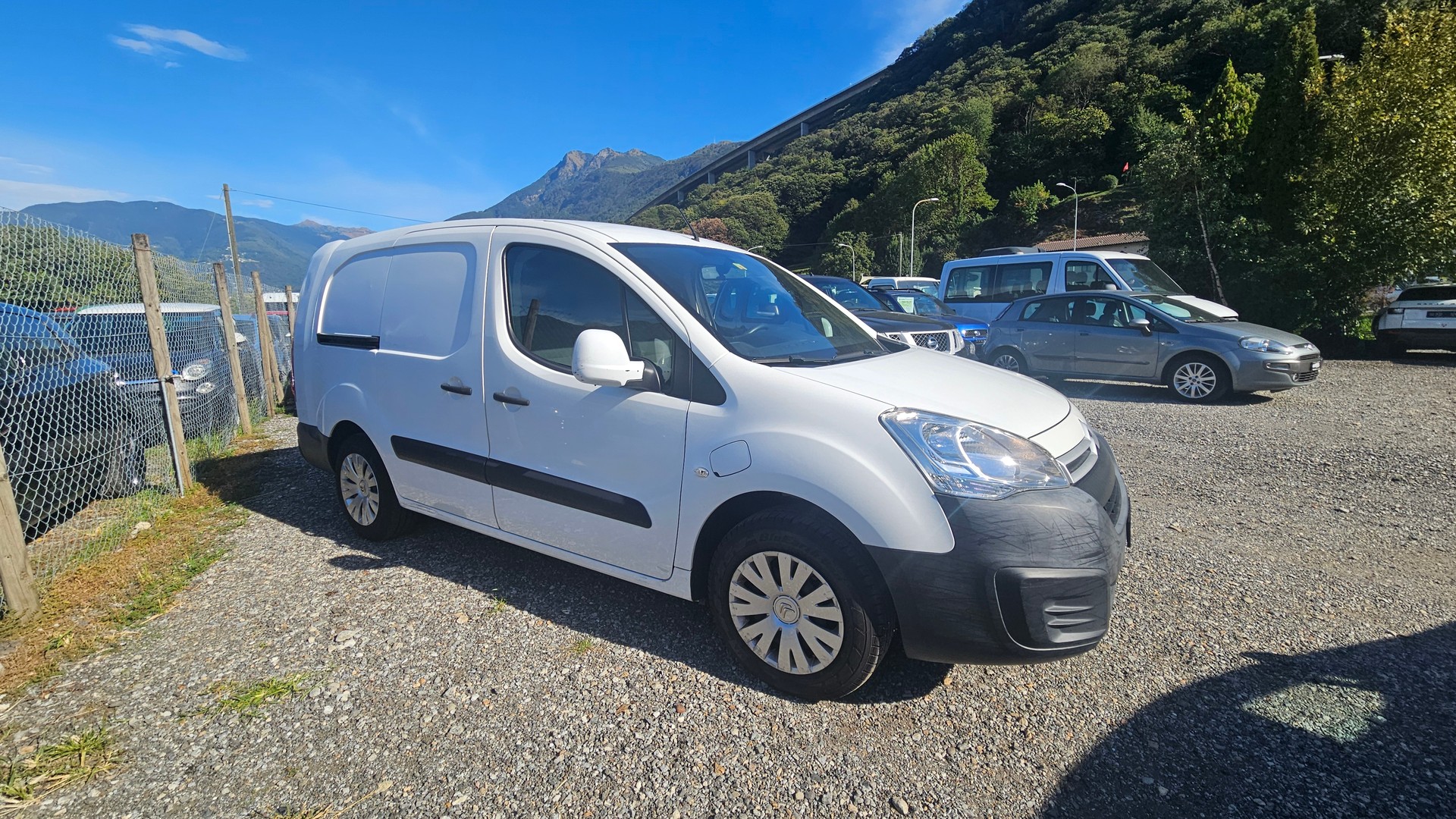 CITROEN Berlingo Electric Attraction lang/longue-image-1
