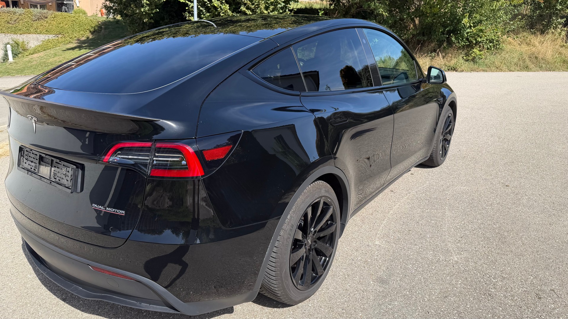 TESLA Performance D-image-4