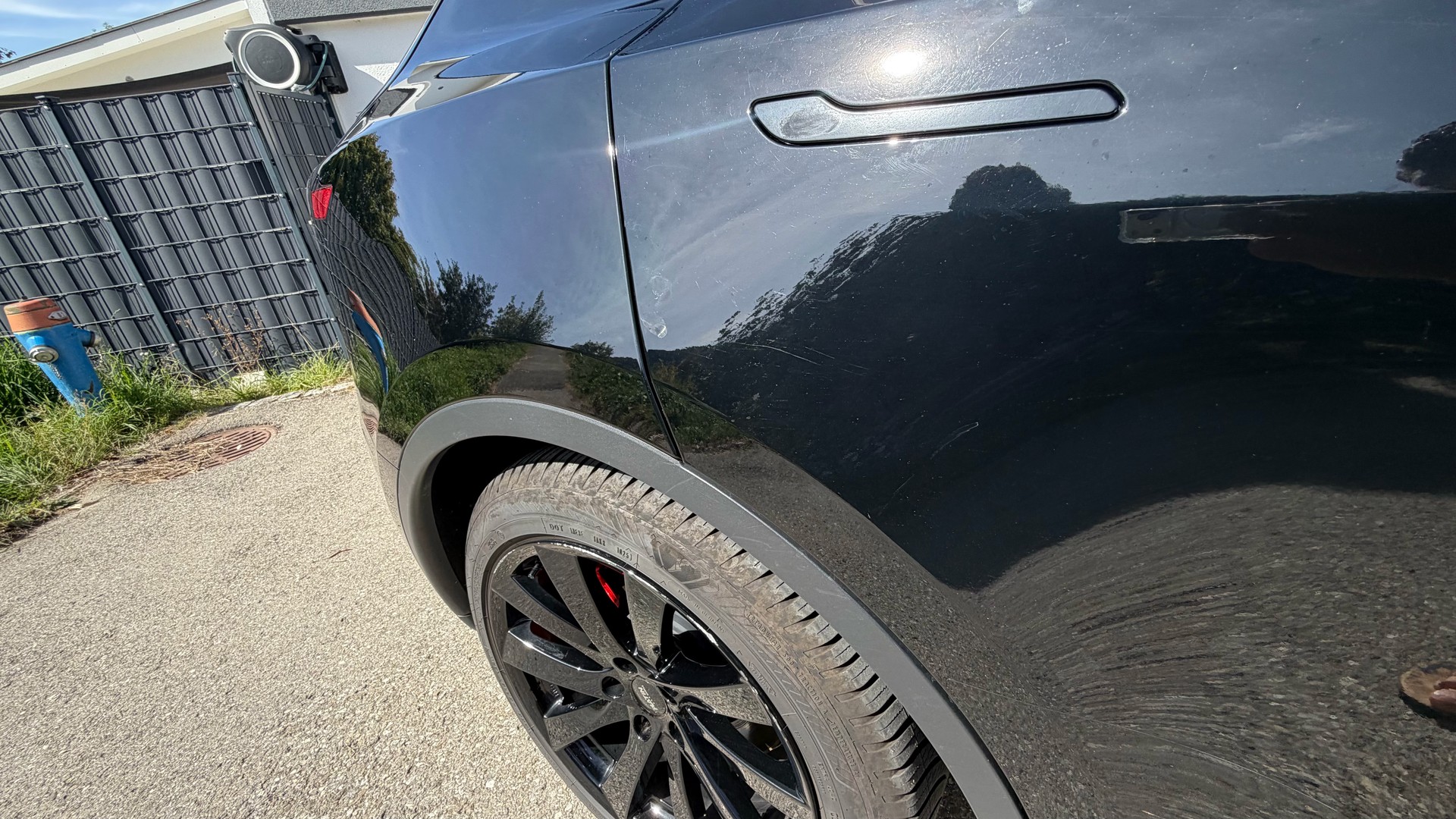 TESLA Performance D-image-13
