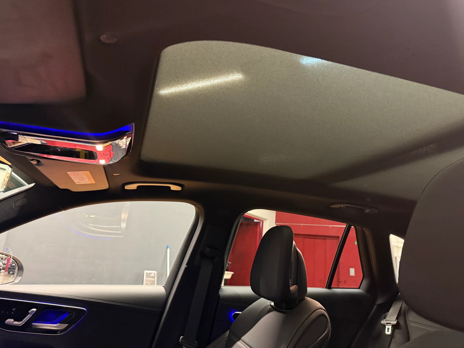 MERCEDES-BENZ GLC 300 d 4M - AMG / DISTRONIC / 360 Grad Kamera-image-15