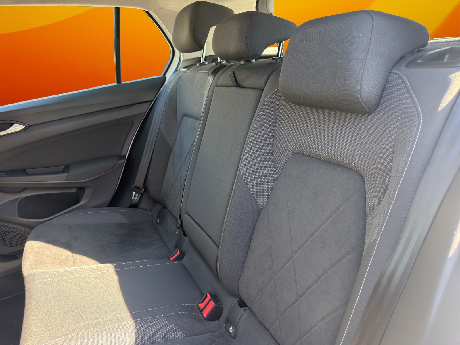 VW Golf 1.5 TGI Blue Motion Life DSG-image-11