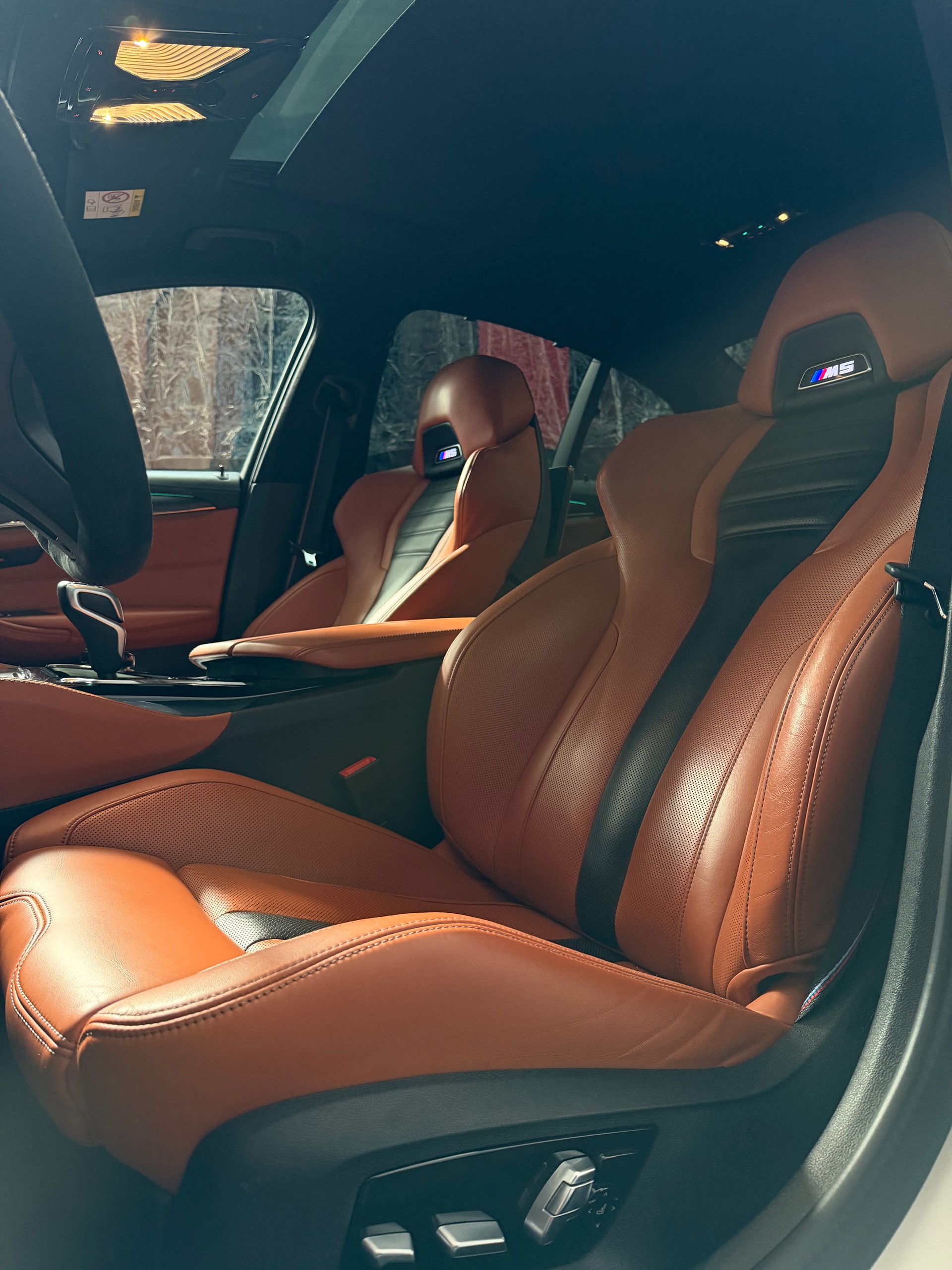 BMW M5-image-7